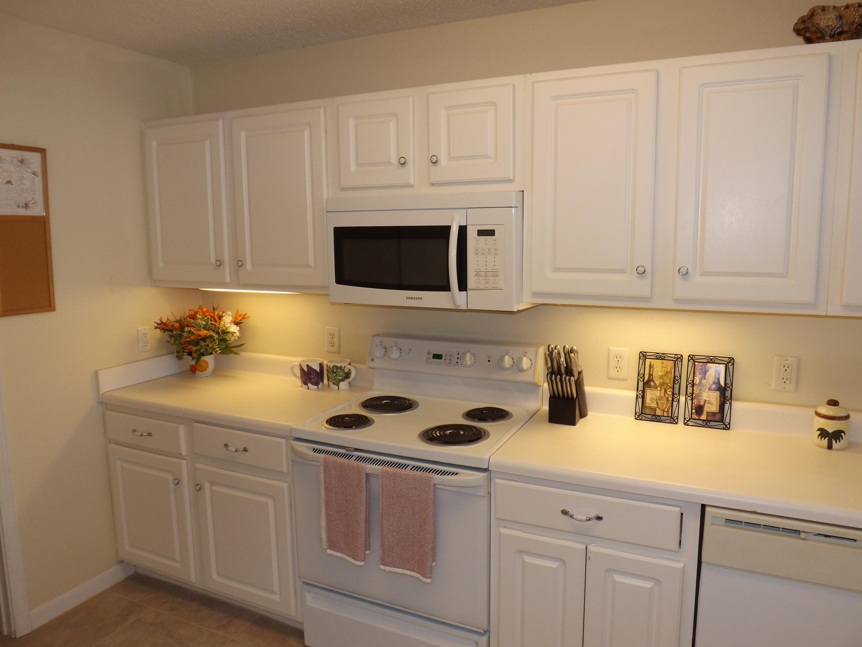 PALM COURT YACHT CLUB - Residential