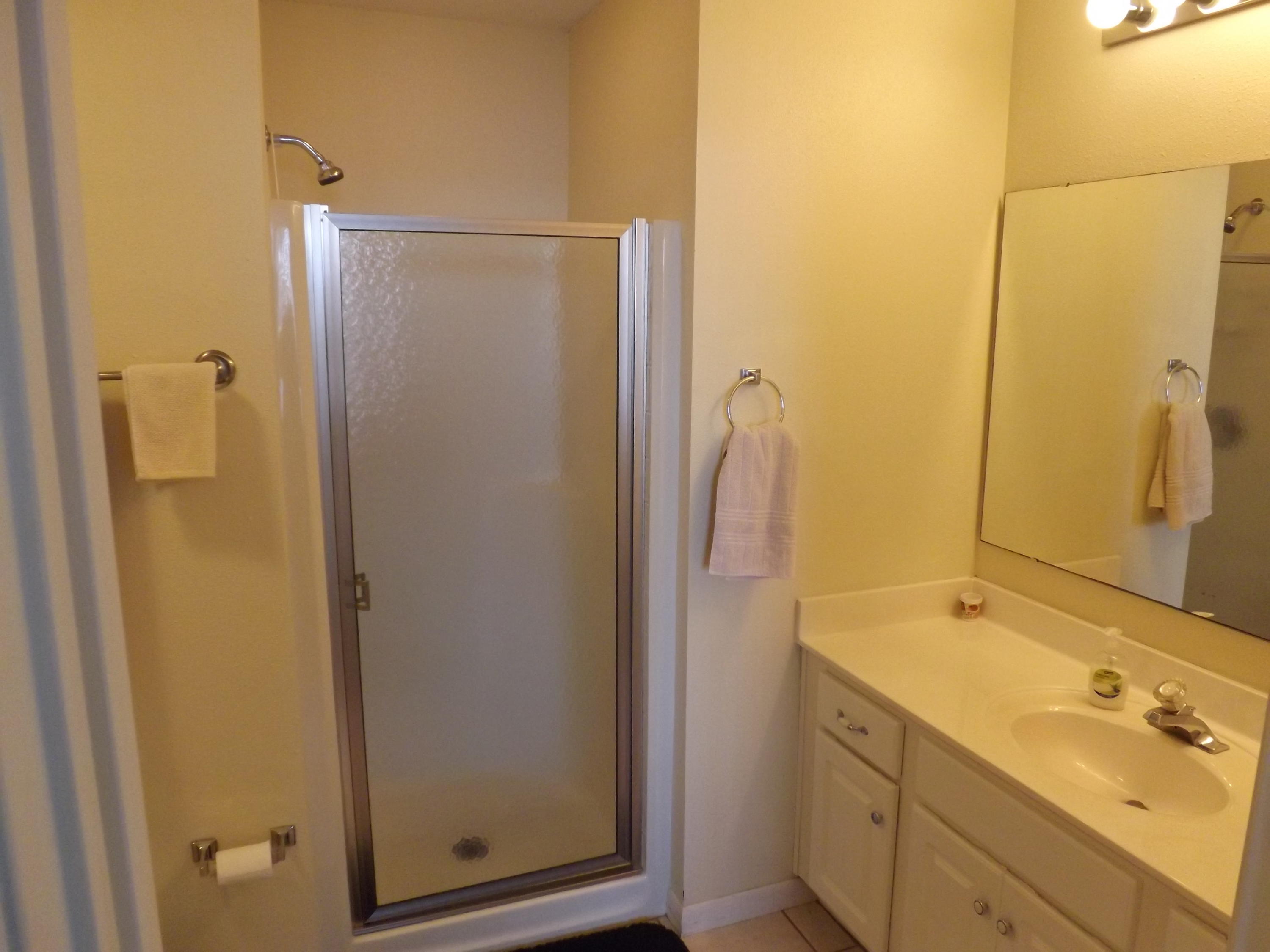 PALM COURT YACHT CLUB - Residential