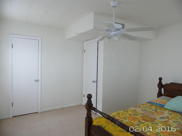 MOONEYS NORTH S/D - Residential Lease