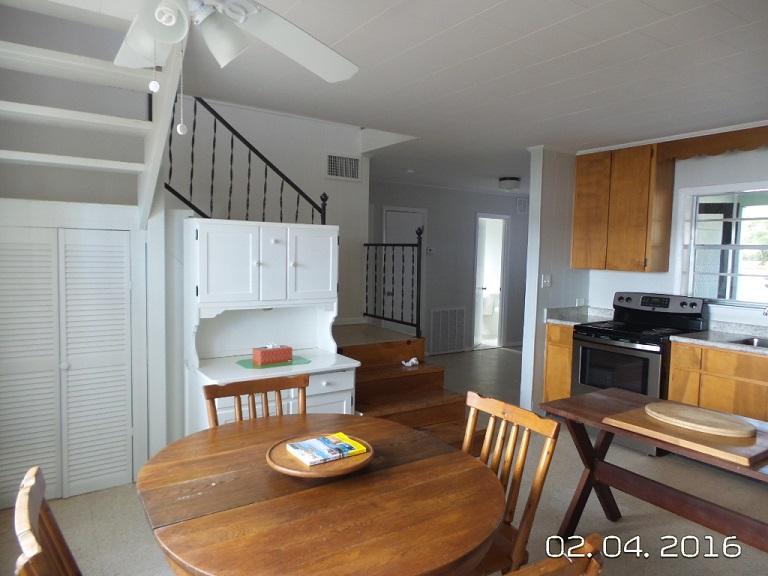 MOONEYS NORTH S/D - Residential Lease