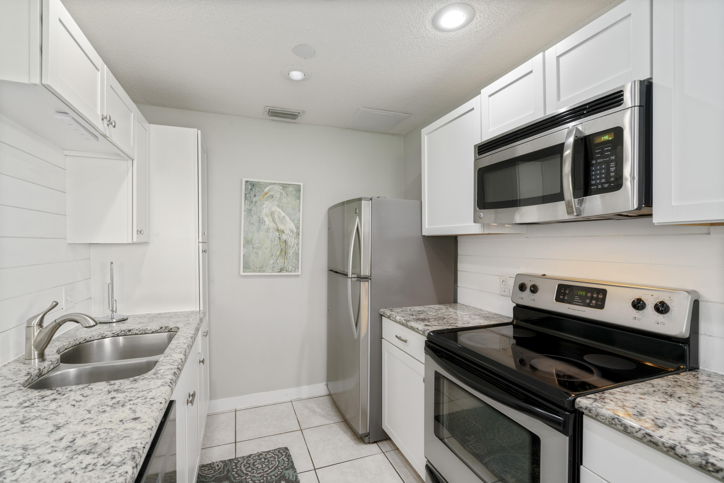 CROSS CREEK CLUB CONDO - Residential