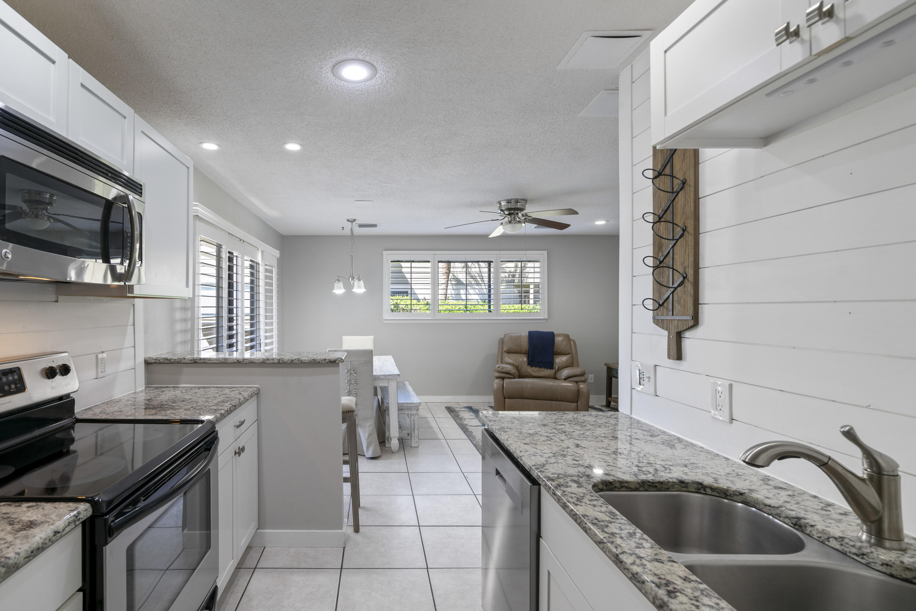 CROSS CREEK CLUB CONDO - Residential