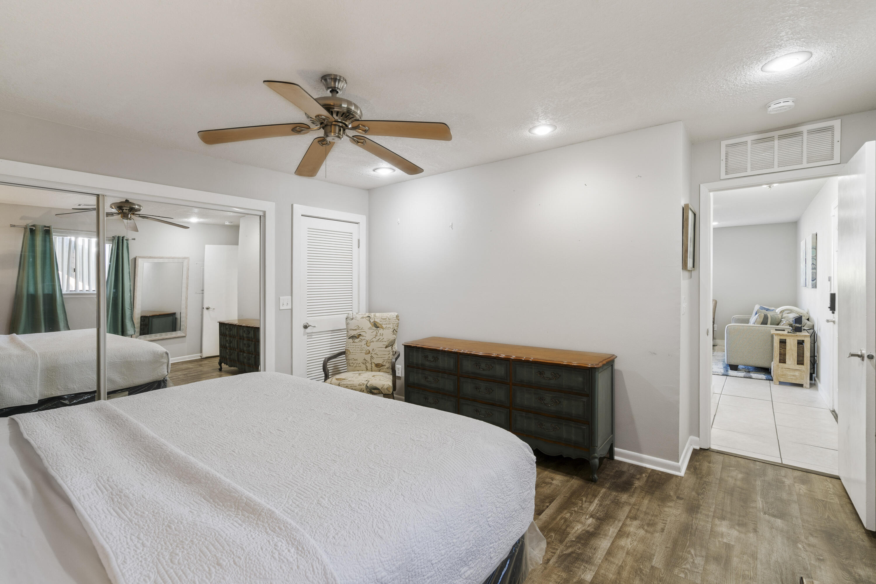CROSS CREEK CLUB CONDO - Residential