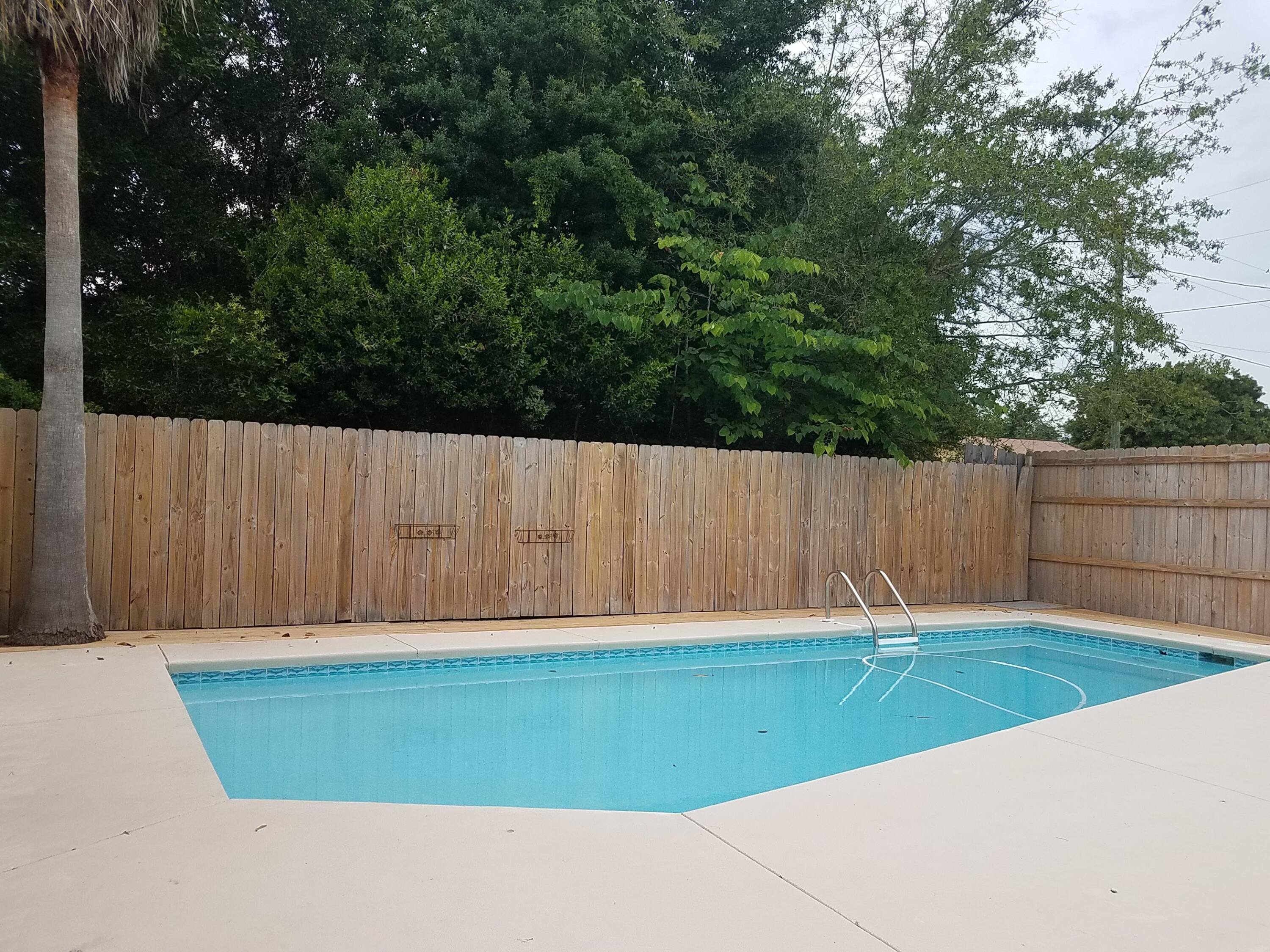 RUSHLIN PARK S/D PH 2 - Residential