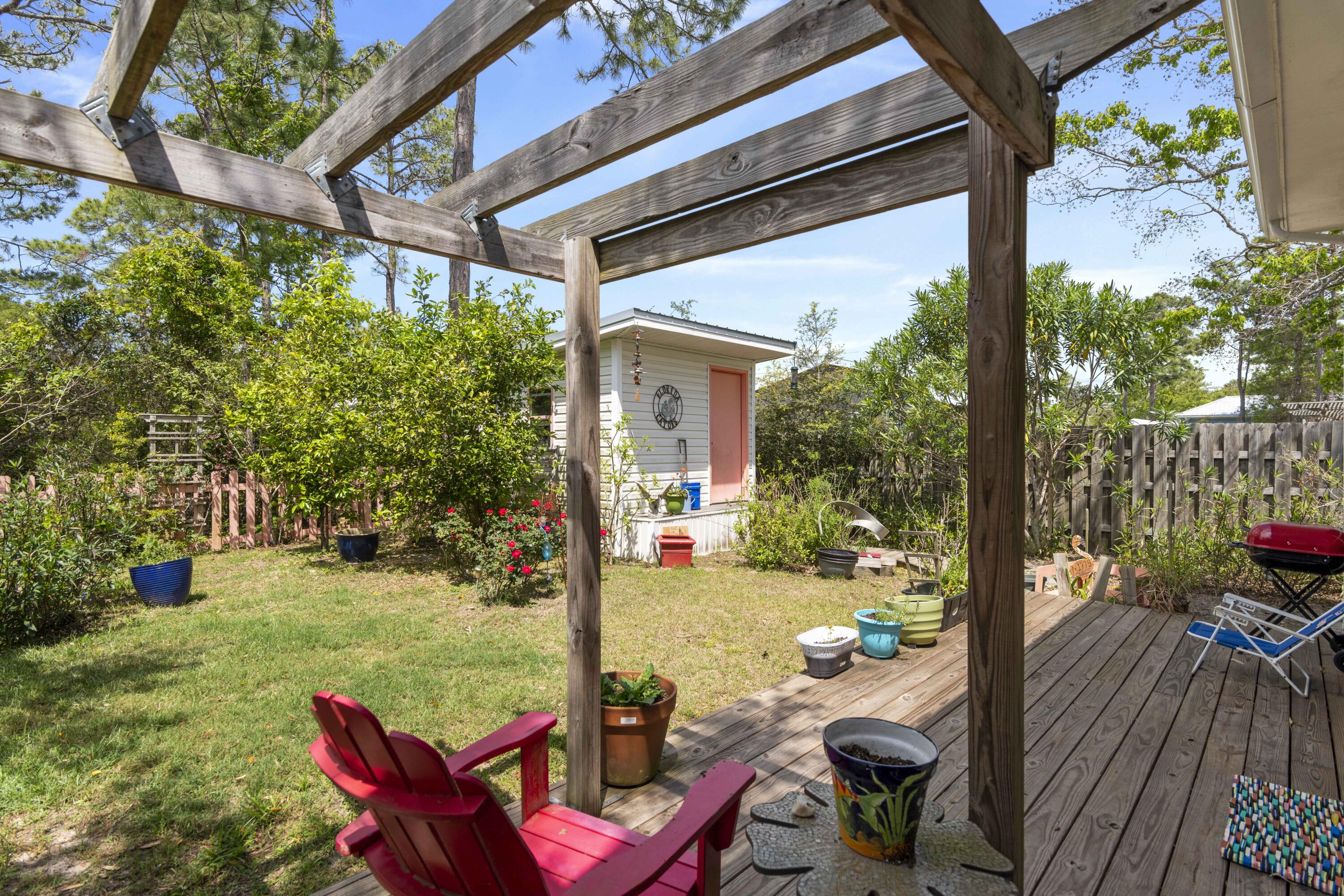 GULF SHORE MANOR - Residential