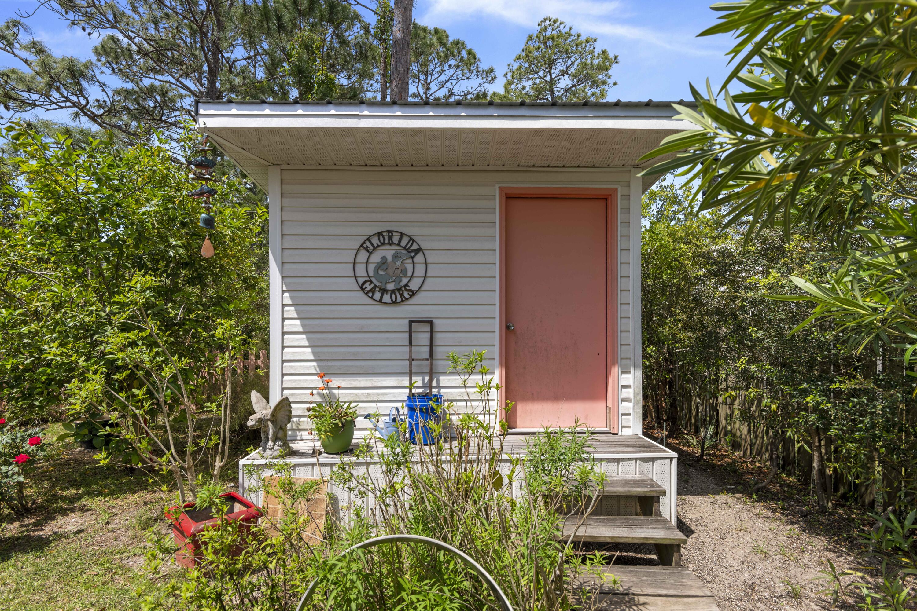 GULF SHORE MANOR - Residential