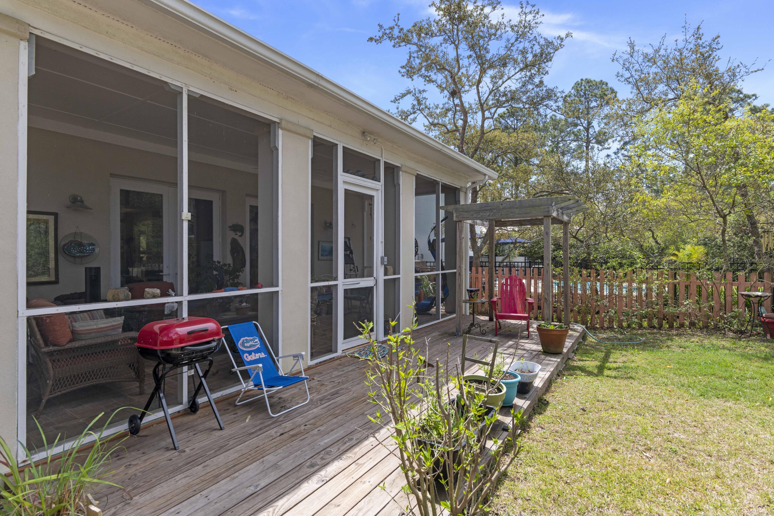 GULF SHORE MANOR - Residential