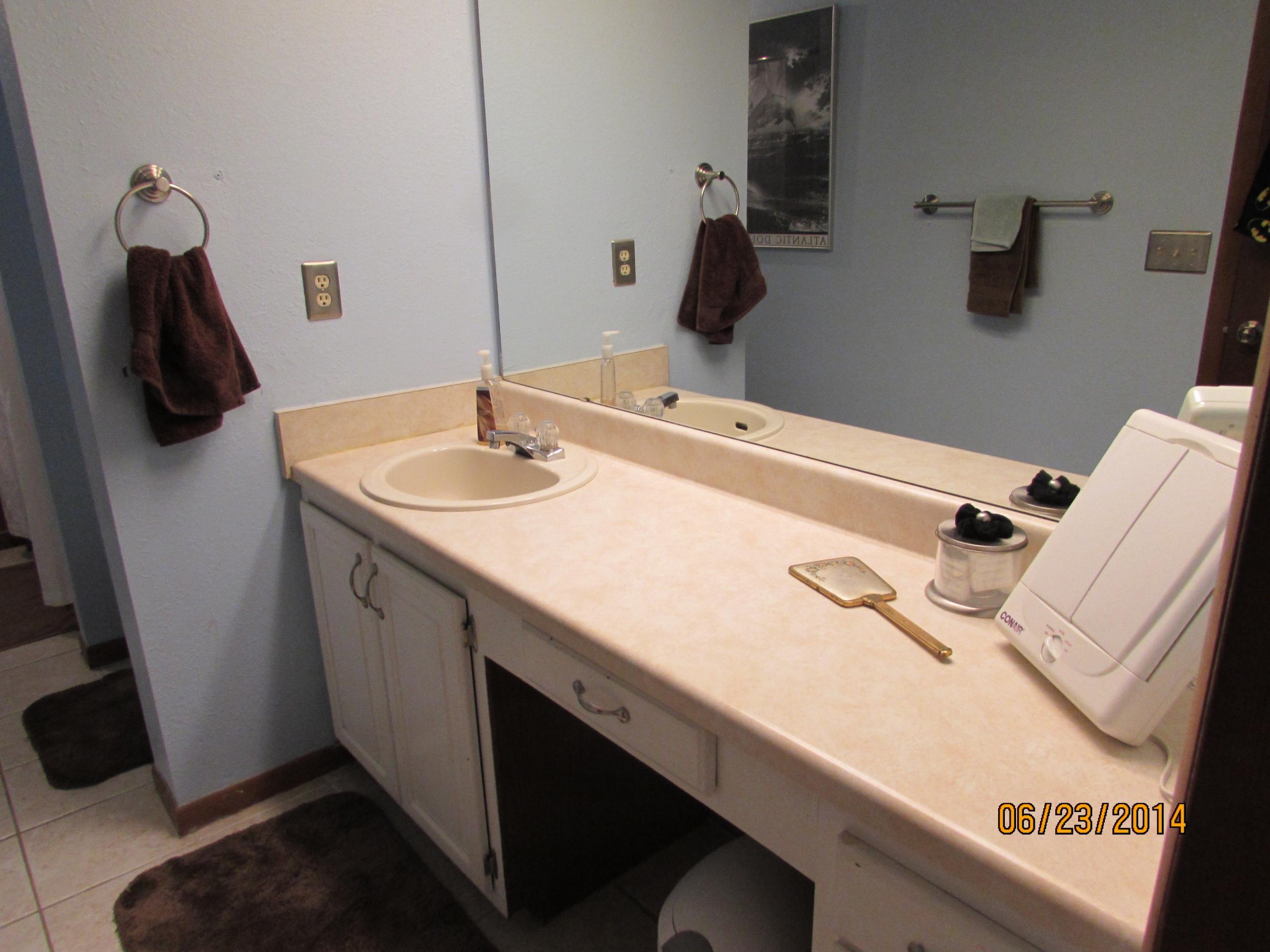 EDGEWATER VILLAGE NORTH - Residential