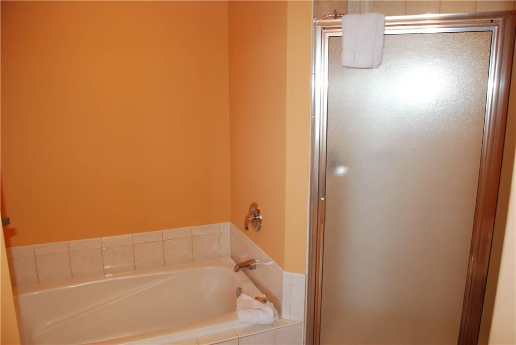 DESTIN WEST BEACH & BAY RESORT-GULFSIDE - Residential