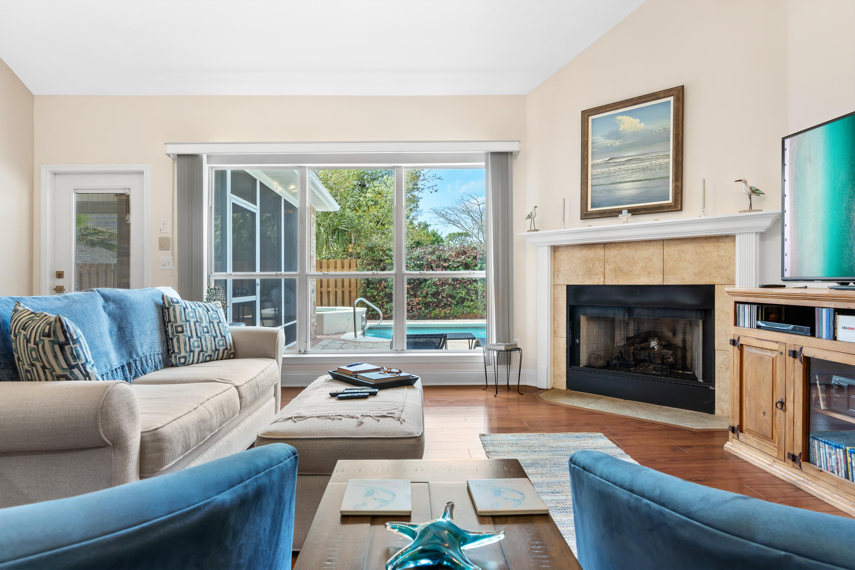 BRIDGEPORT COLONY - Residential