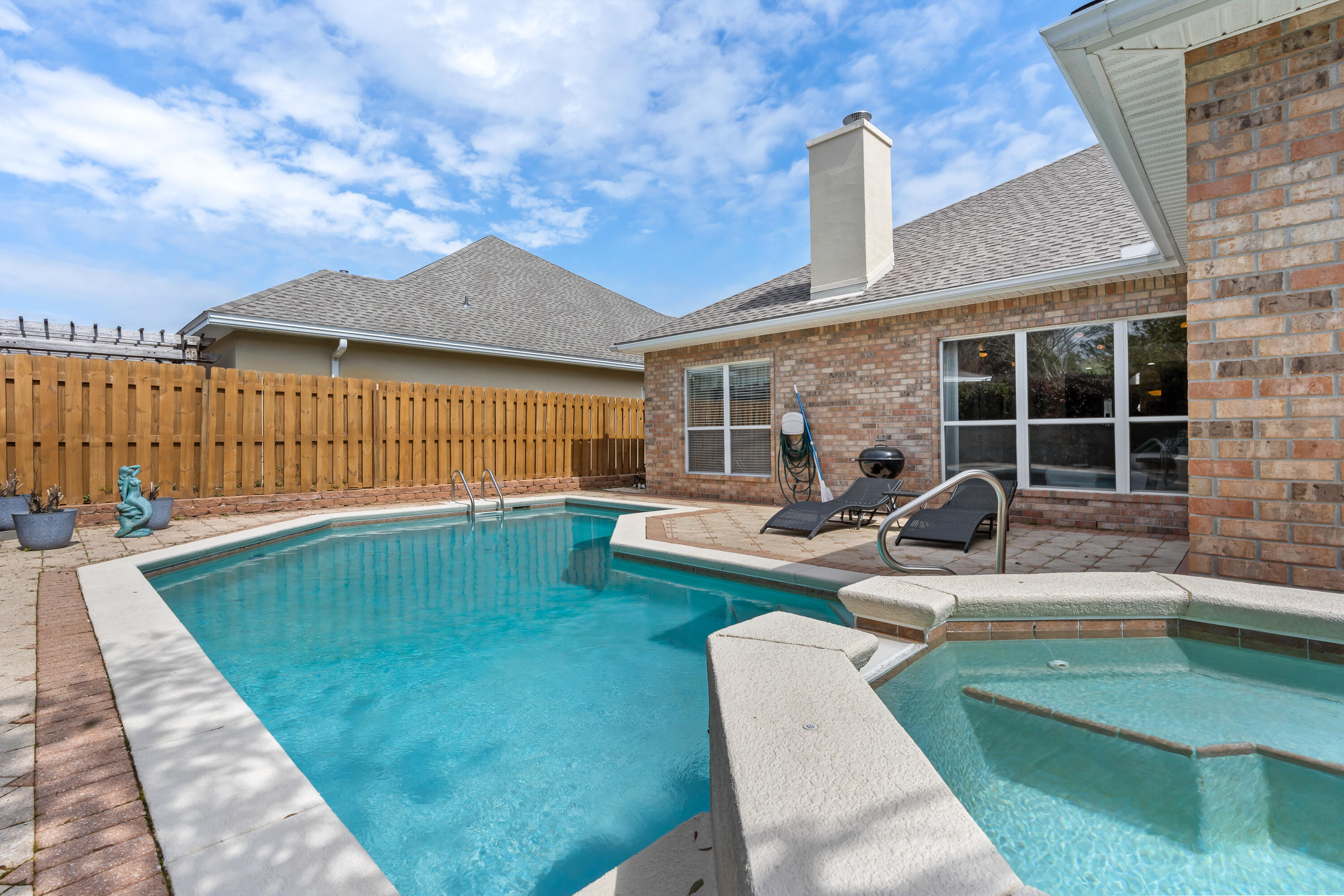 BRIDGEPORT COLONY - Residential