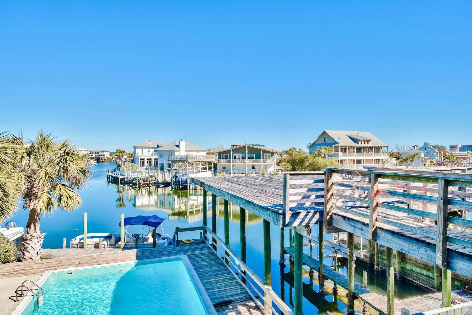 HOLIDAY ISLE - Residential