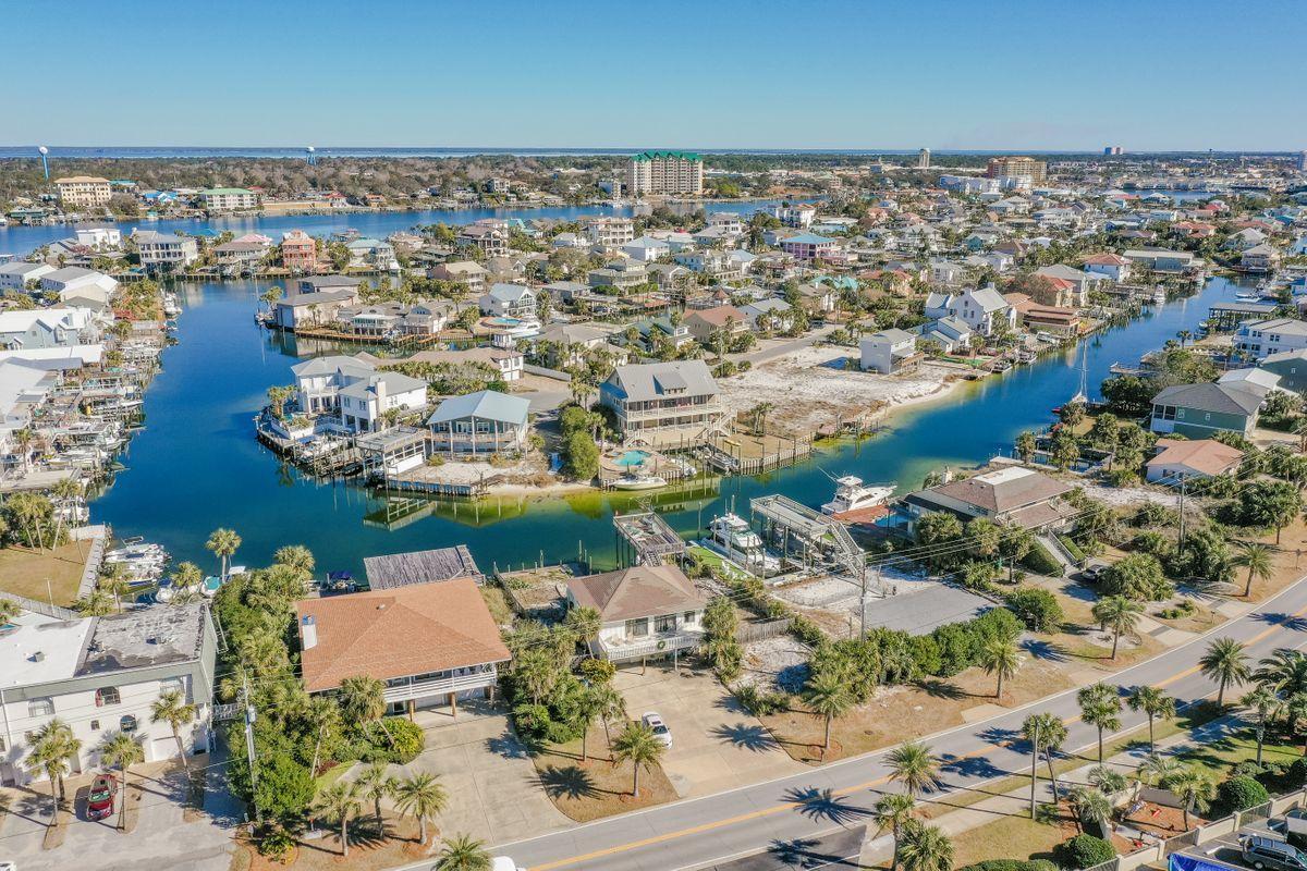 HOLIDAY ISLE - Residential