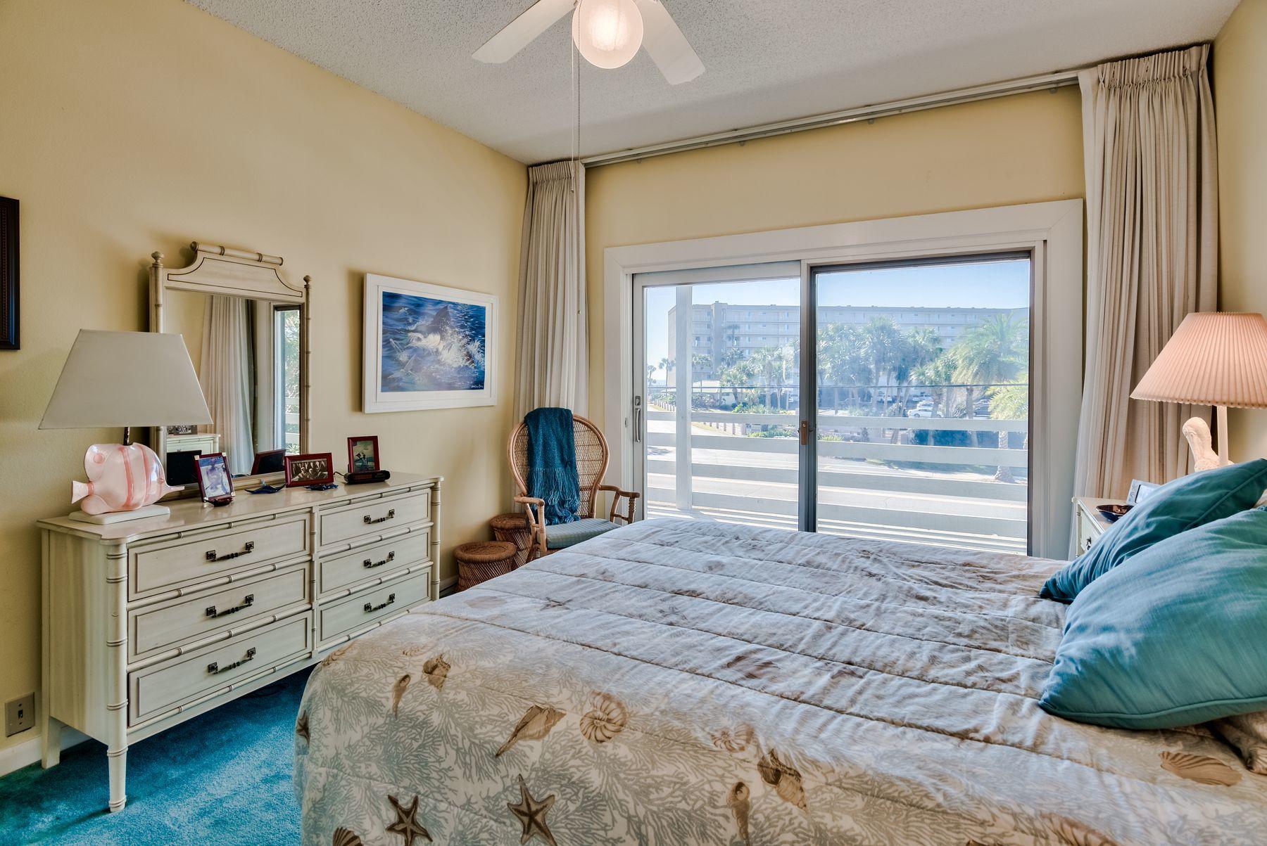 HOLIDAY ISLE - Residential