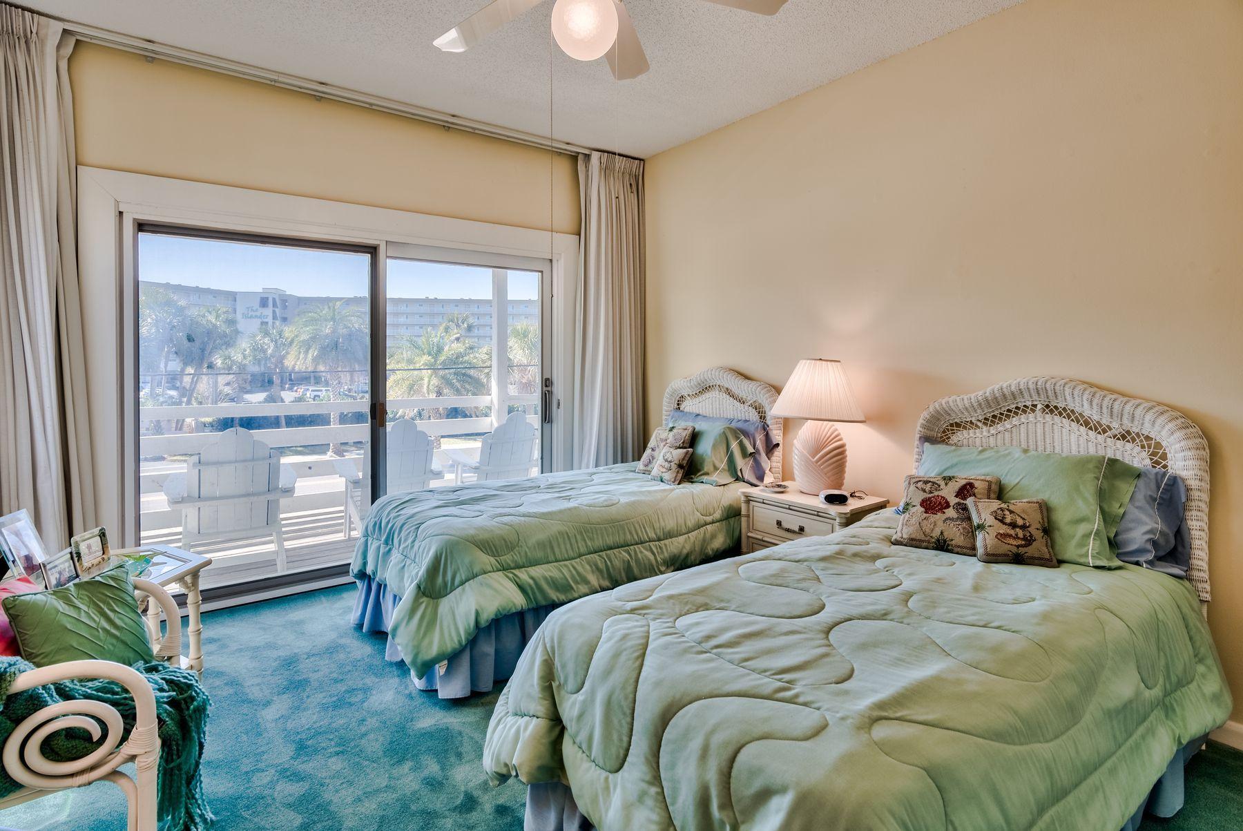 HOLIDAY ISLE - Residential