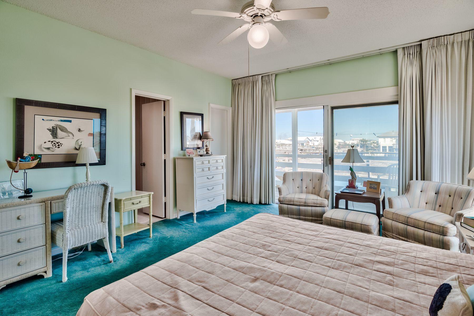 HOLIDAY ISLE - Residential