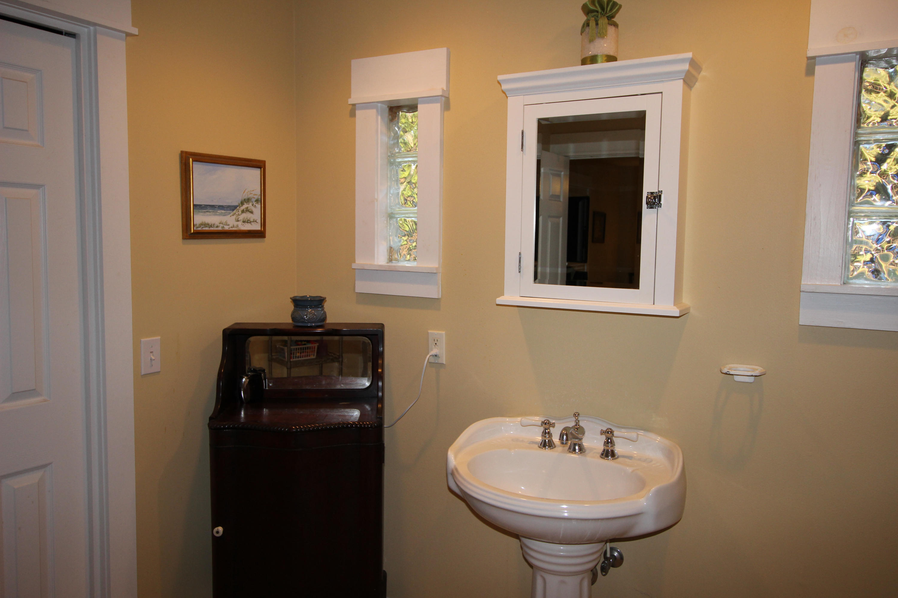 LAKE HOLLEY ESTATES - Residential