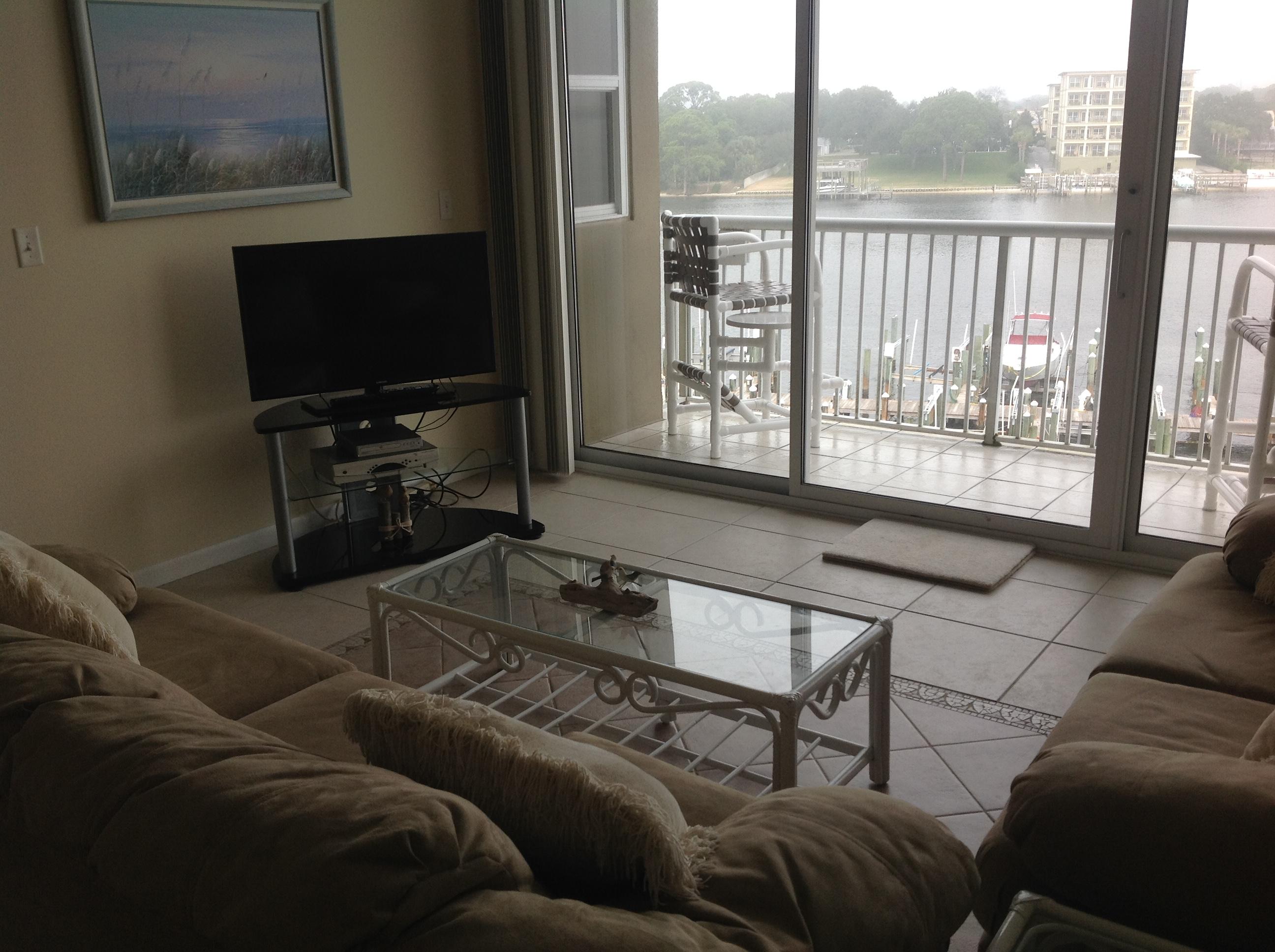 PALM COURT YACHT CLUB - Residential