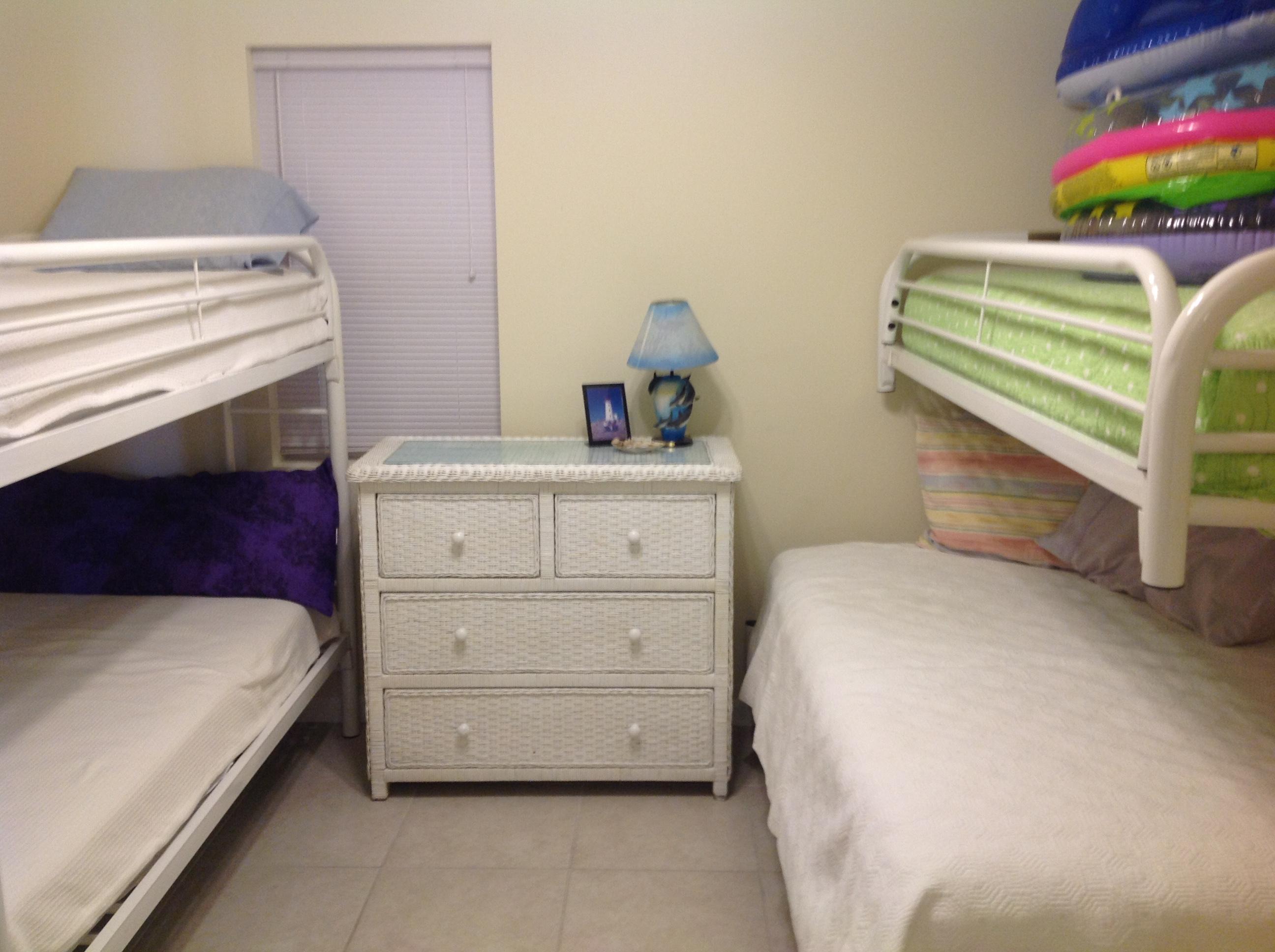 PALM COURT YACHT CLUB - Residential