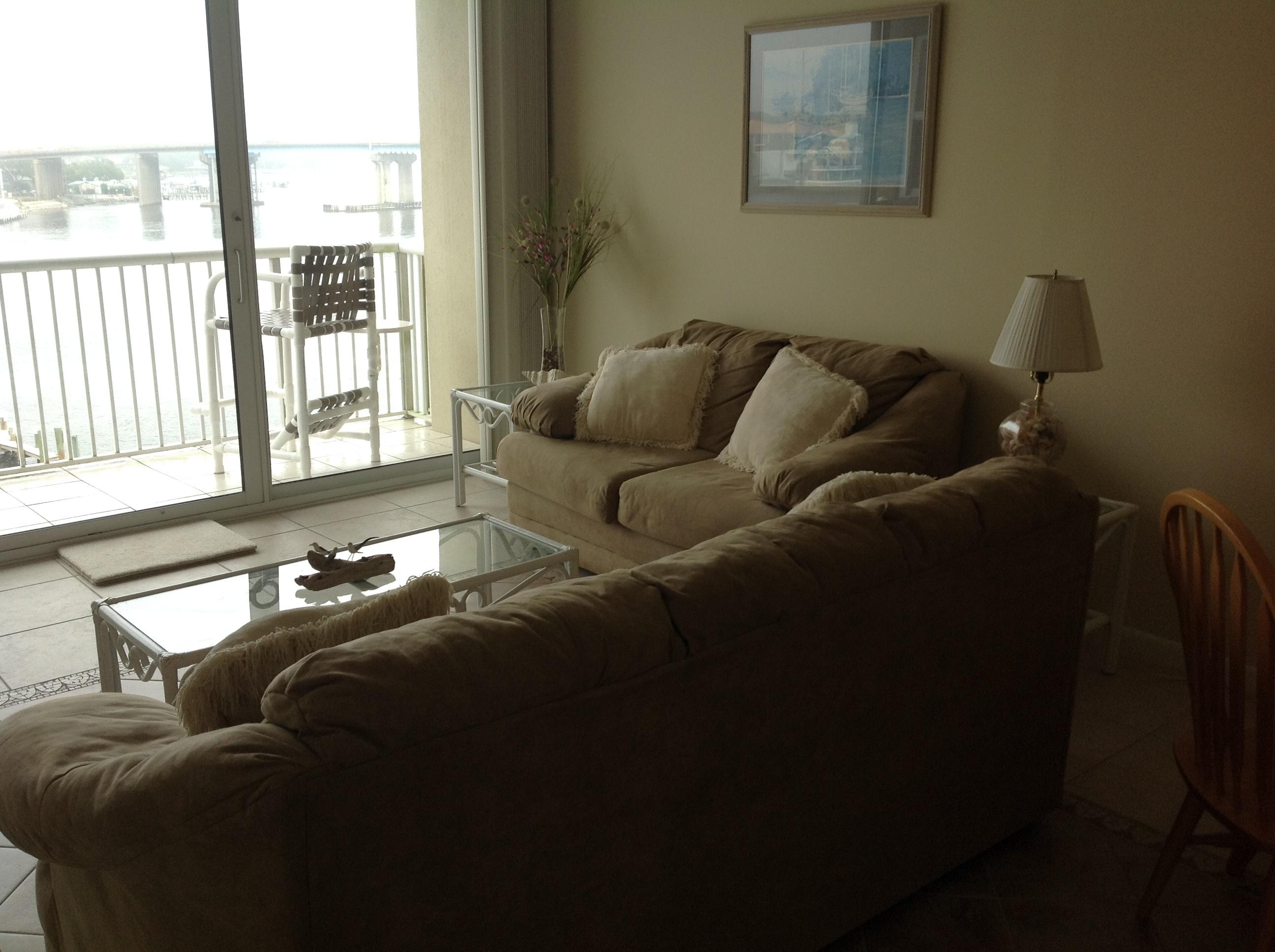 PALM COURT YACHT CLUB - Residential