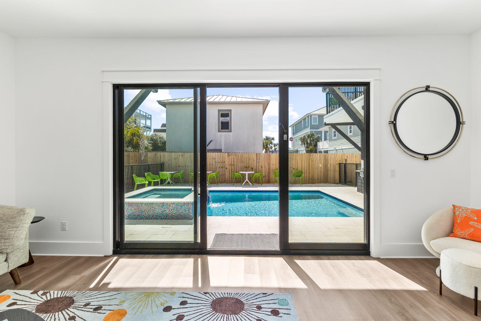 SNOW DRIFT BEACH - Residential