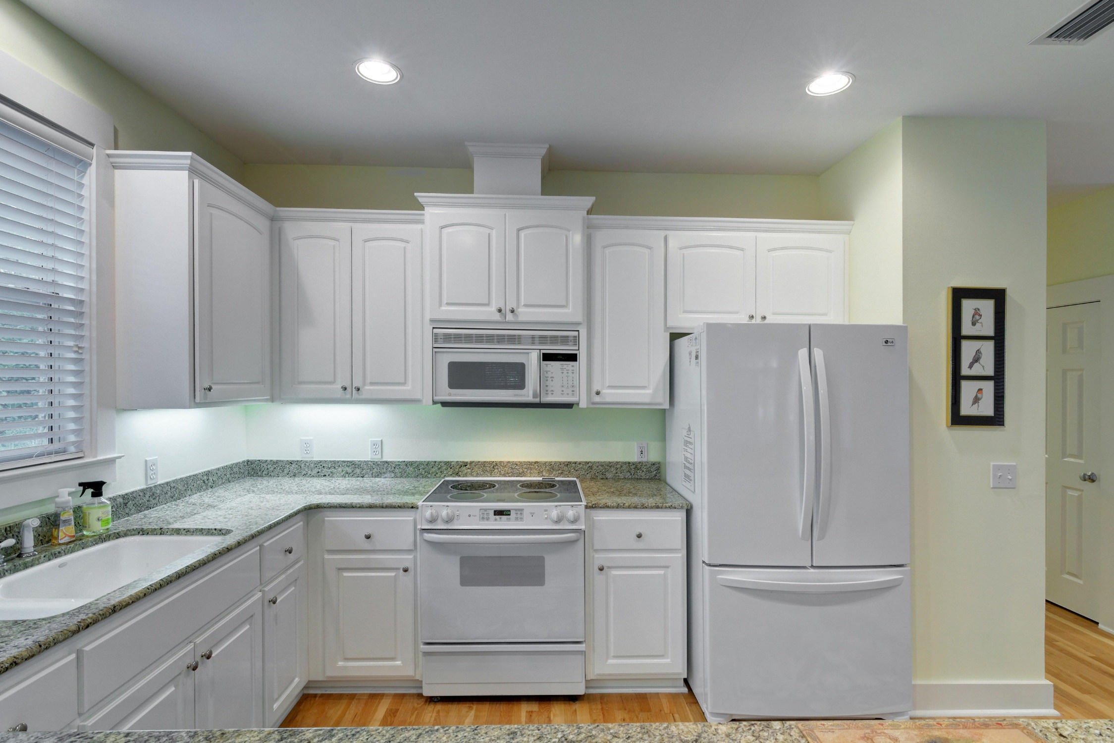 GROVE BY THE SEA - Residential