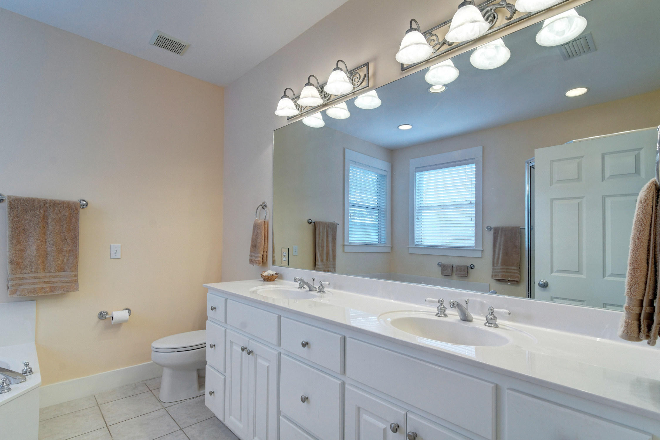 GROVE BY THE SEA - Residential