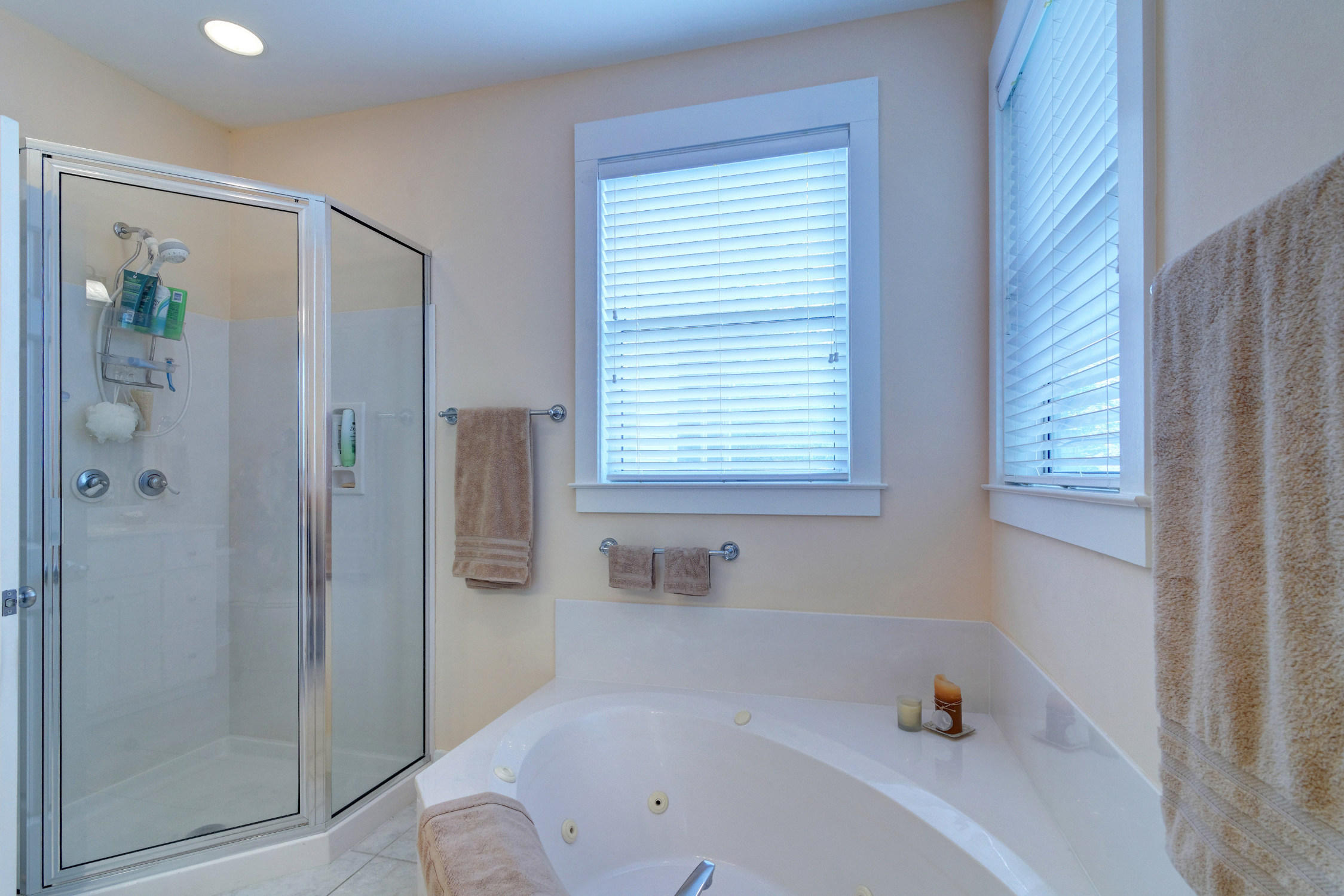 GROVE BY THE SEA - Residential