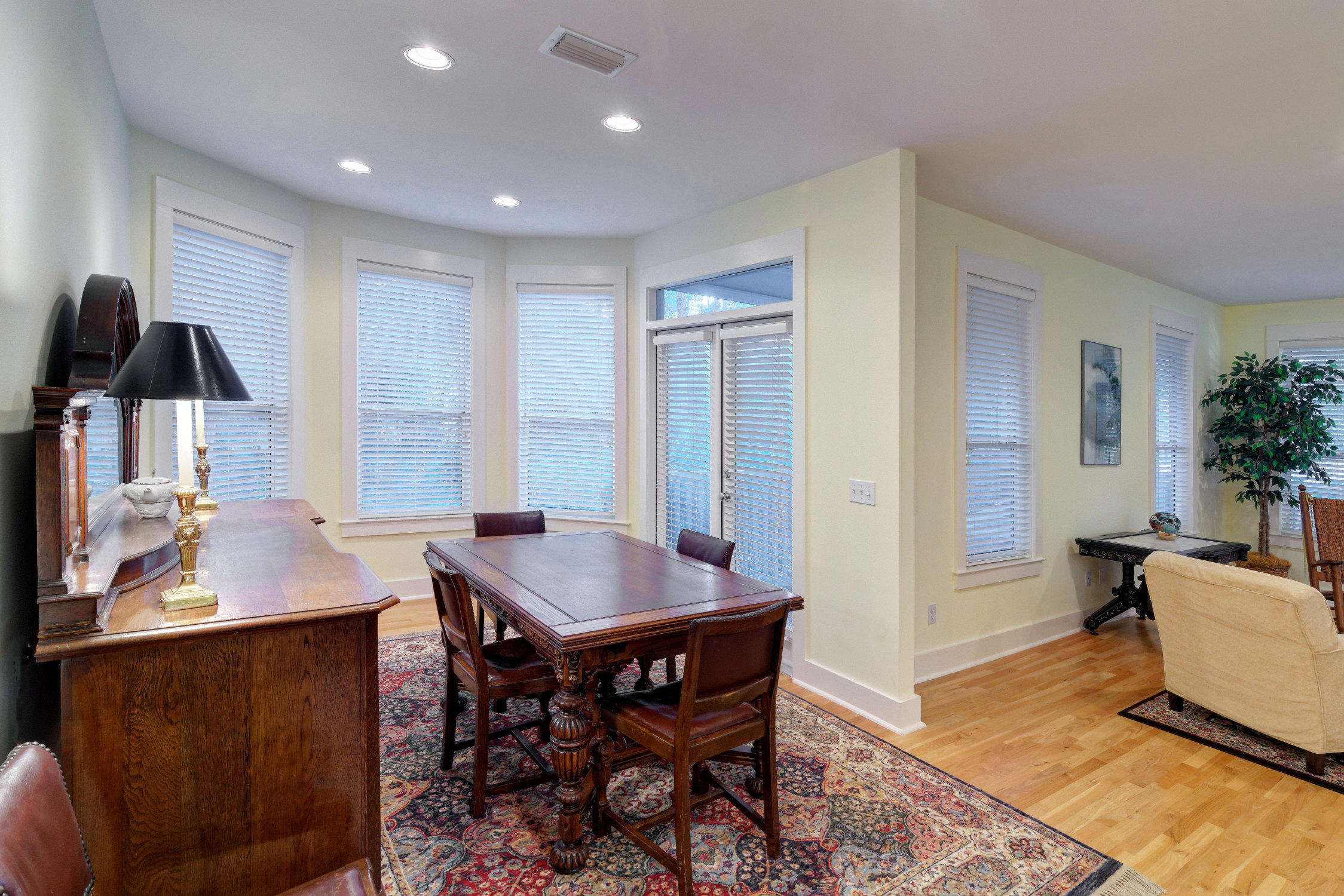 GROVE BY THE SEA - Residential