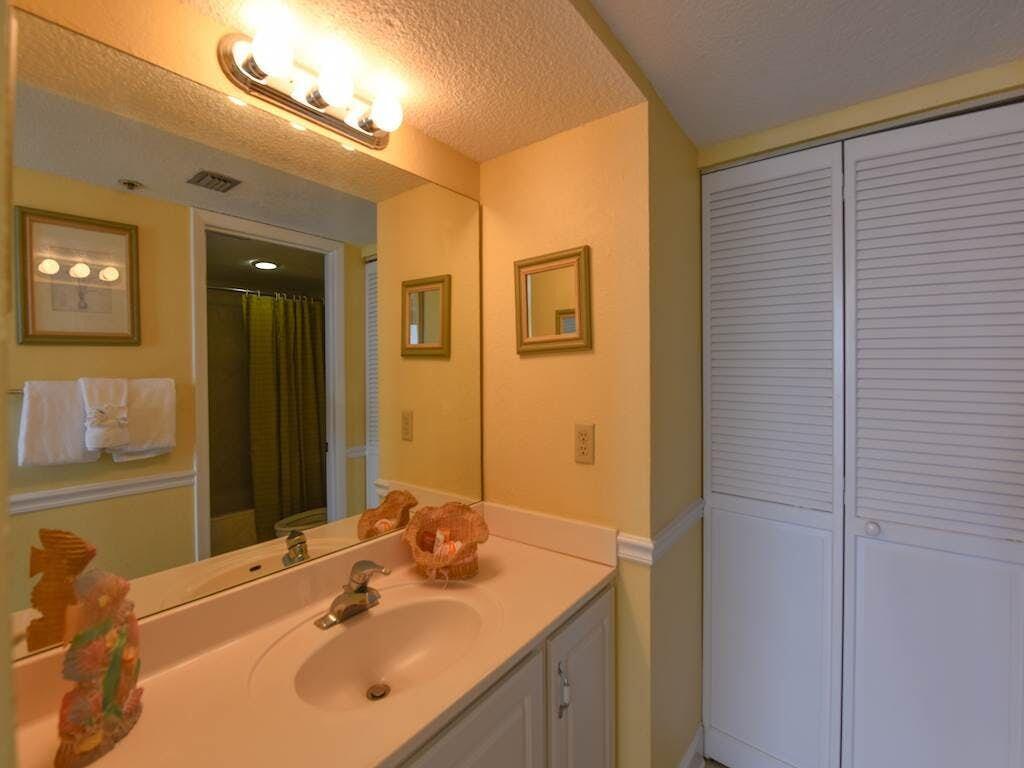 SUNDESTIN INTERNATIONAL CONDO - Residential