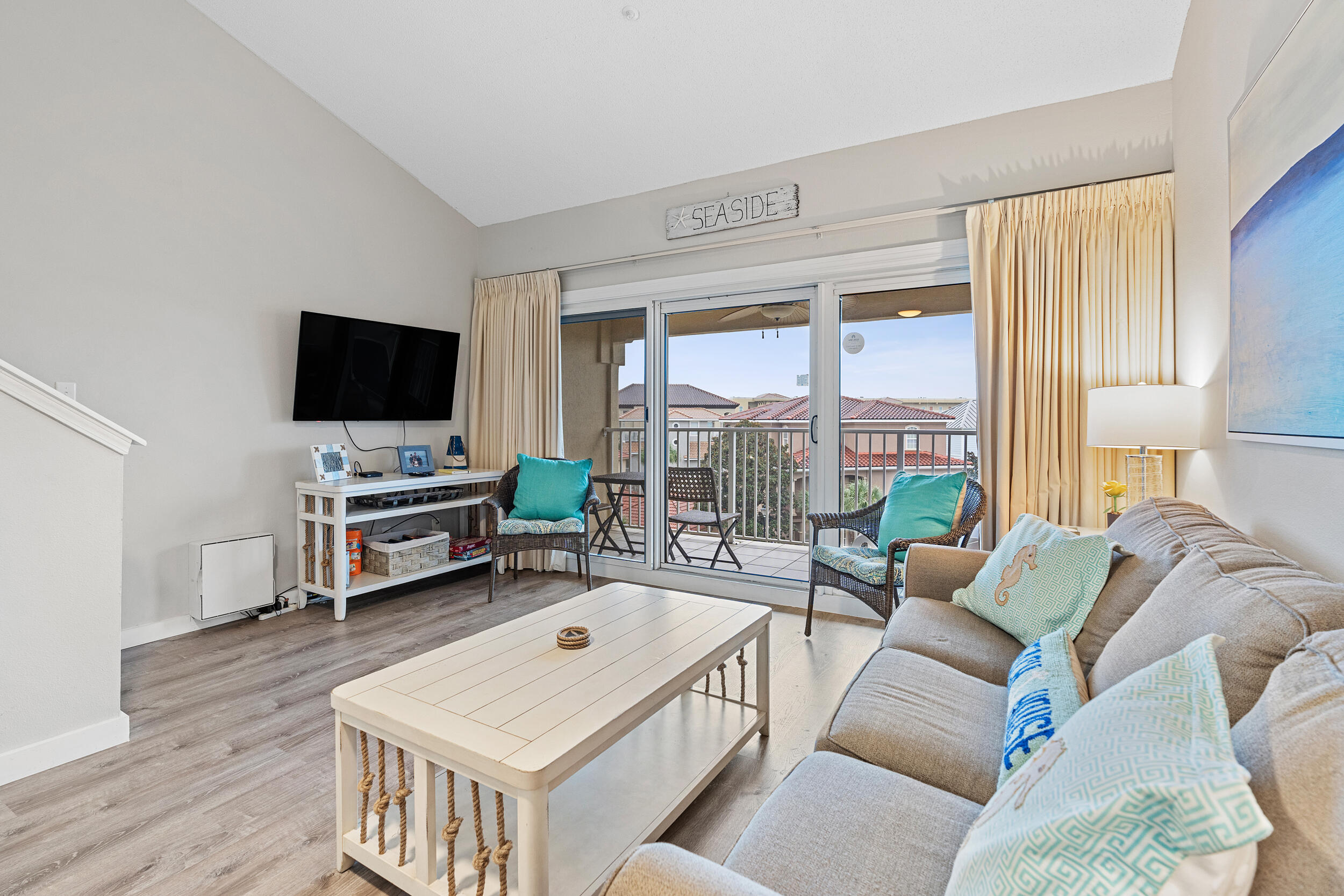 MARAVILLA CONDO 2 - Residential