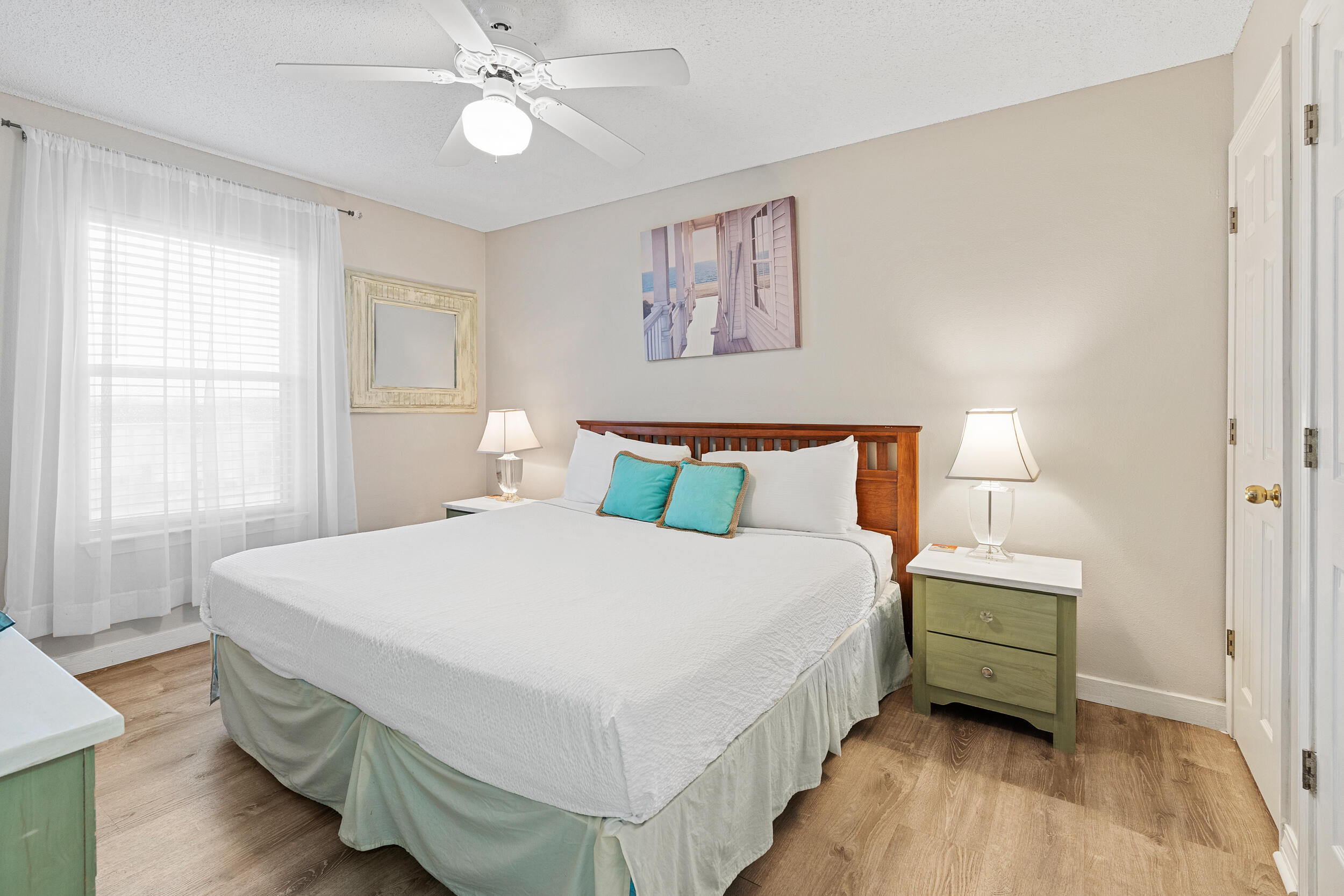 MARAVILLA CONDO 2 - Residential