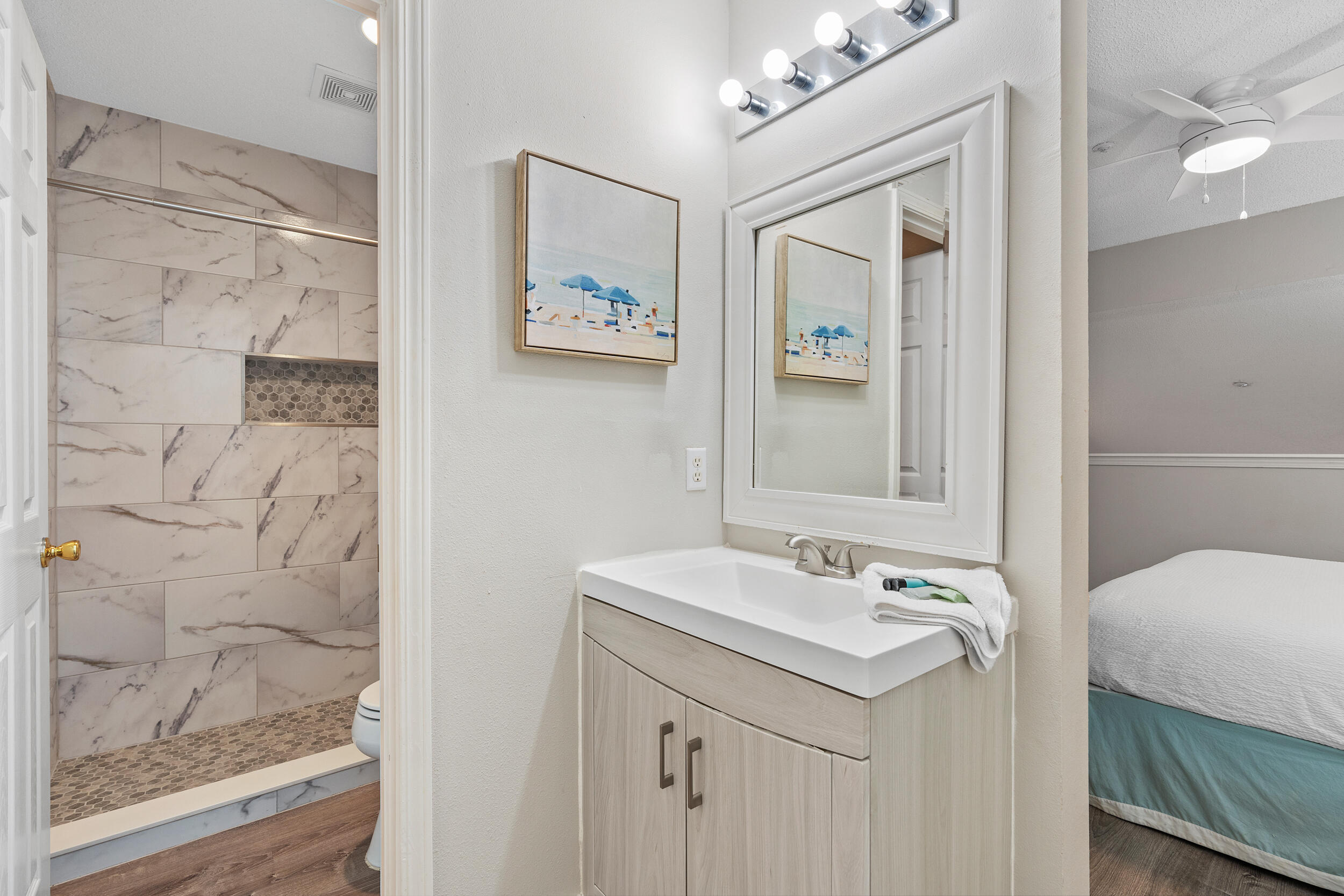 MARAVILLA CONDO 2 - Residential