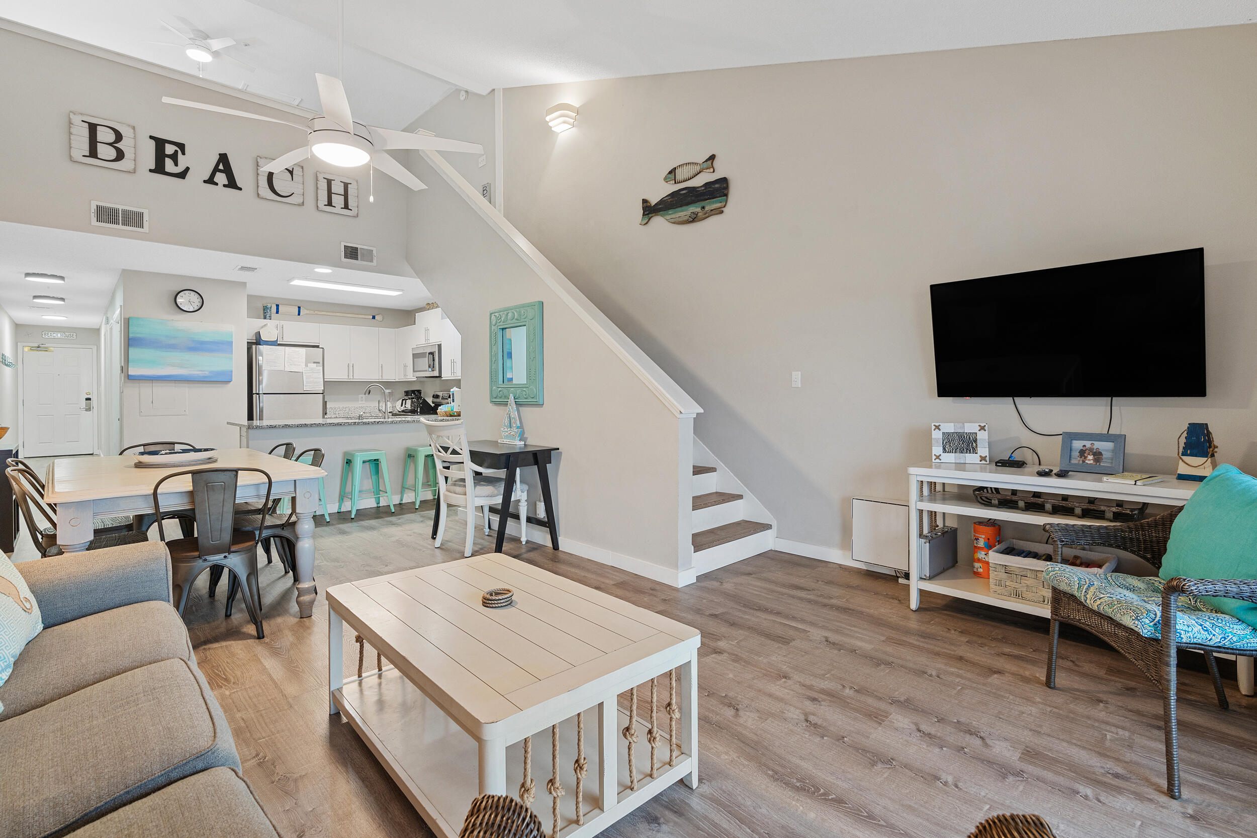 MARAVILLA CONDO 2 - Residential