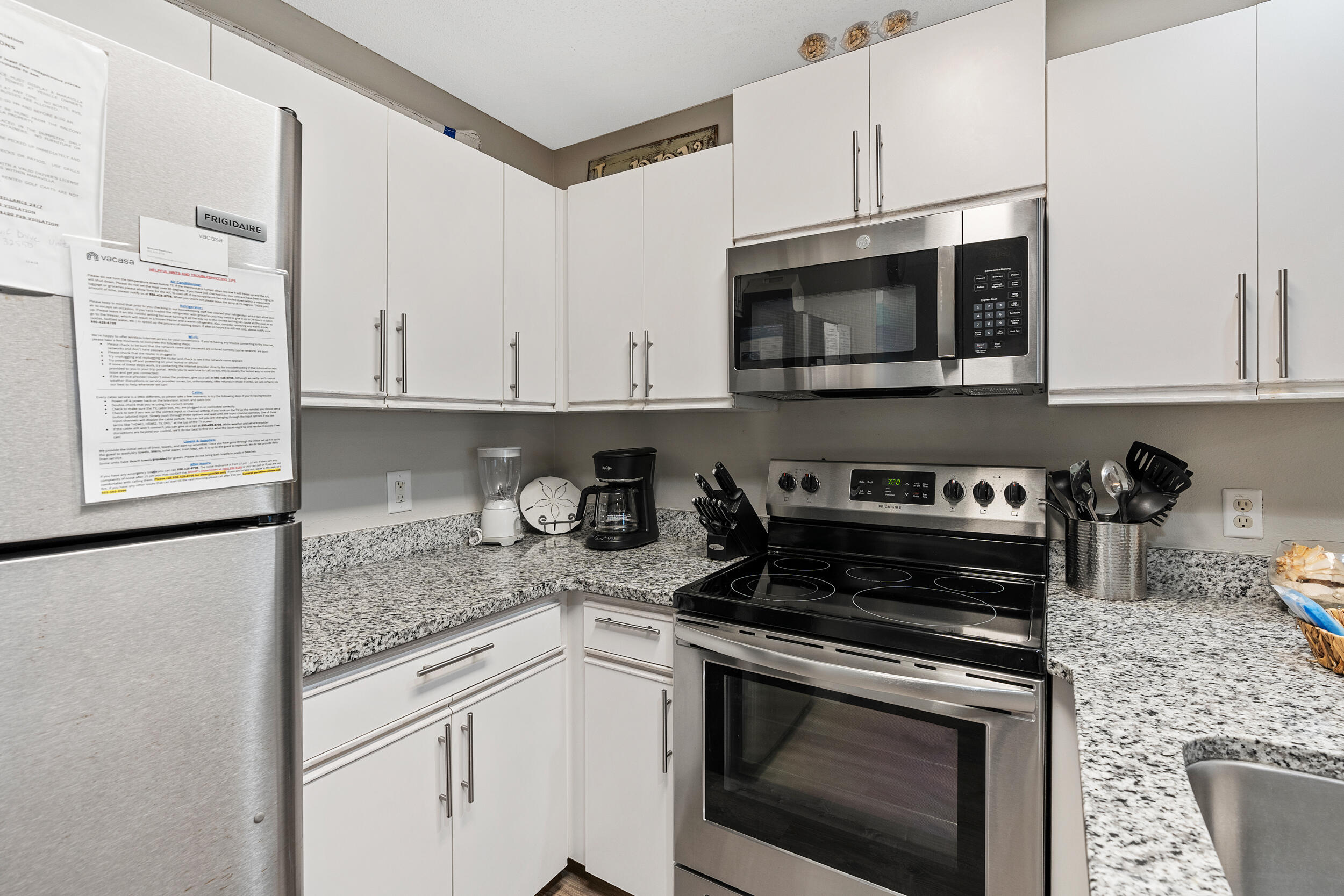 MARAVILLA CONDO 2 - Residential