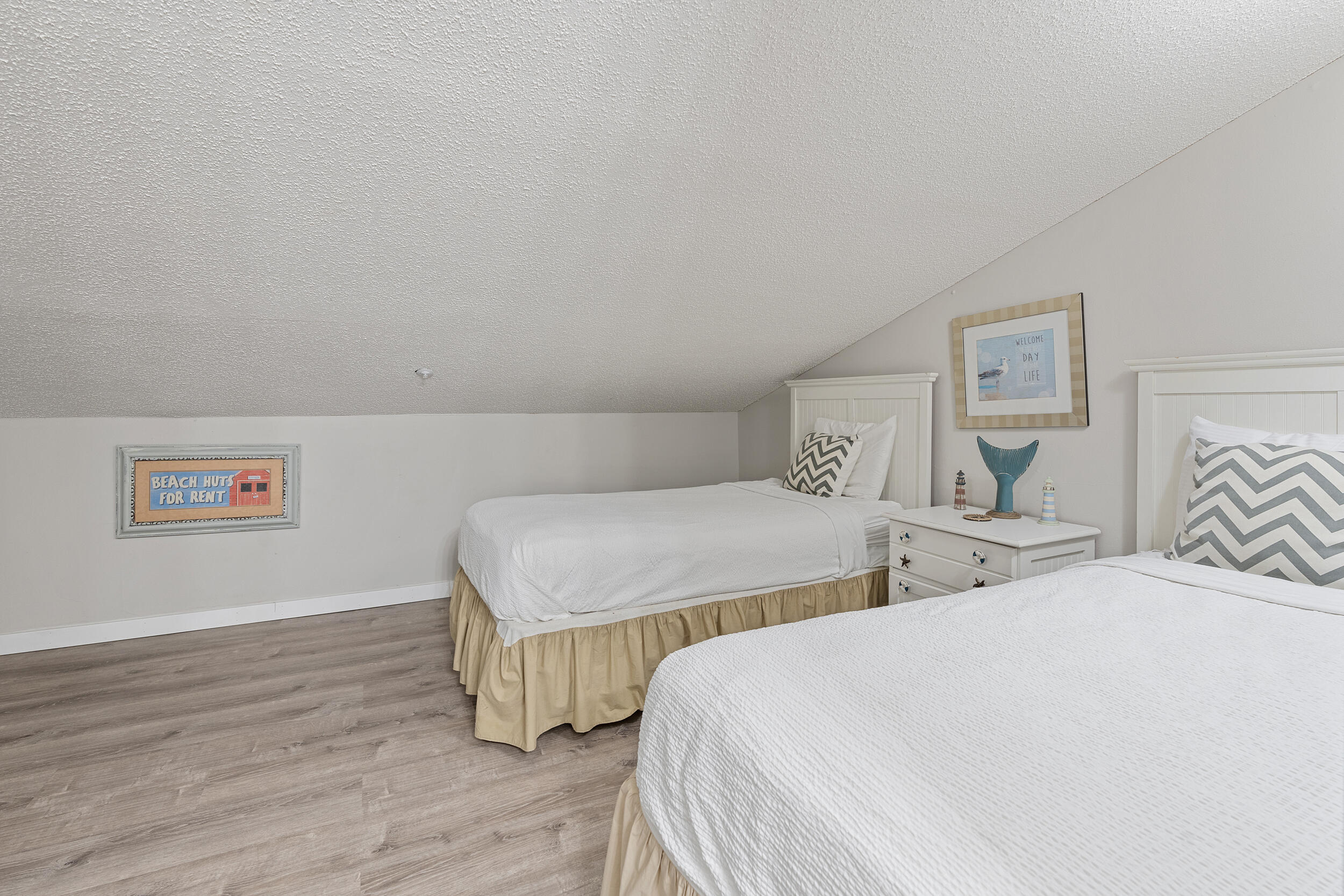 MARAVILLA CONDO 2 - Residential