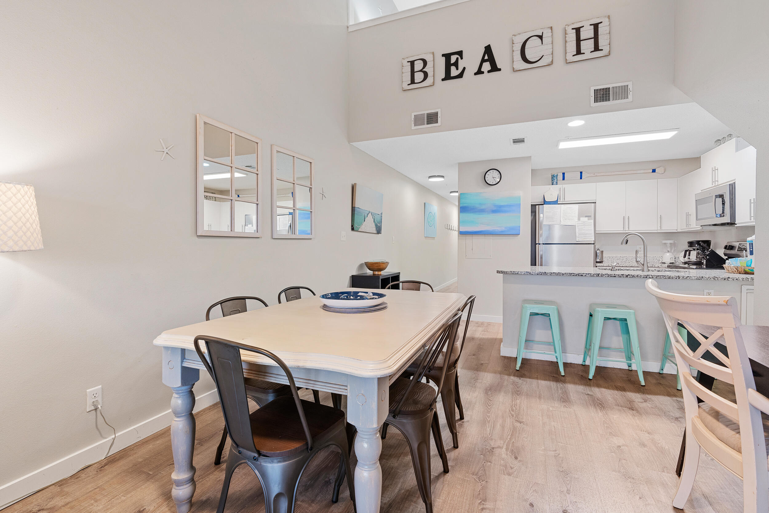 MARAVILLA CONDO 2 - Residential