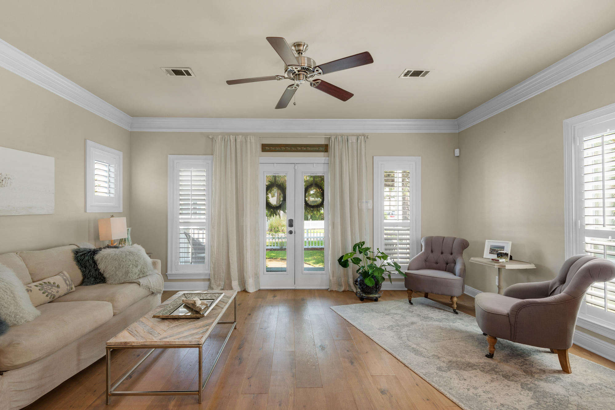 CRYSTAL SHORES - Residential