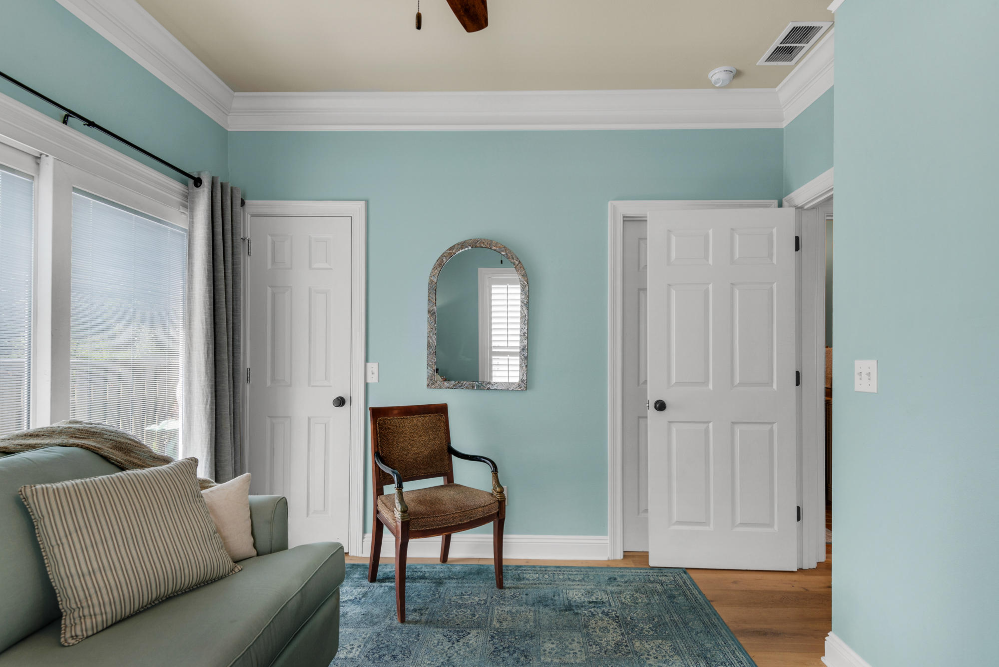 CRYSTAL SHORES - Residential