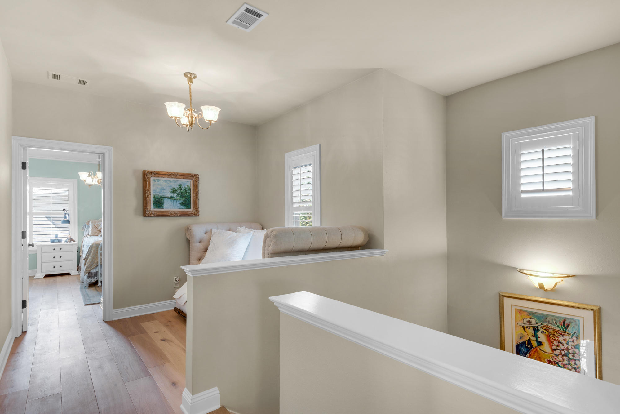 CRYSTAL SHORES - Residential