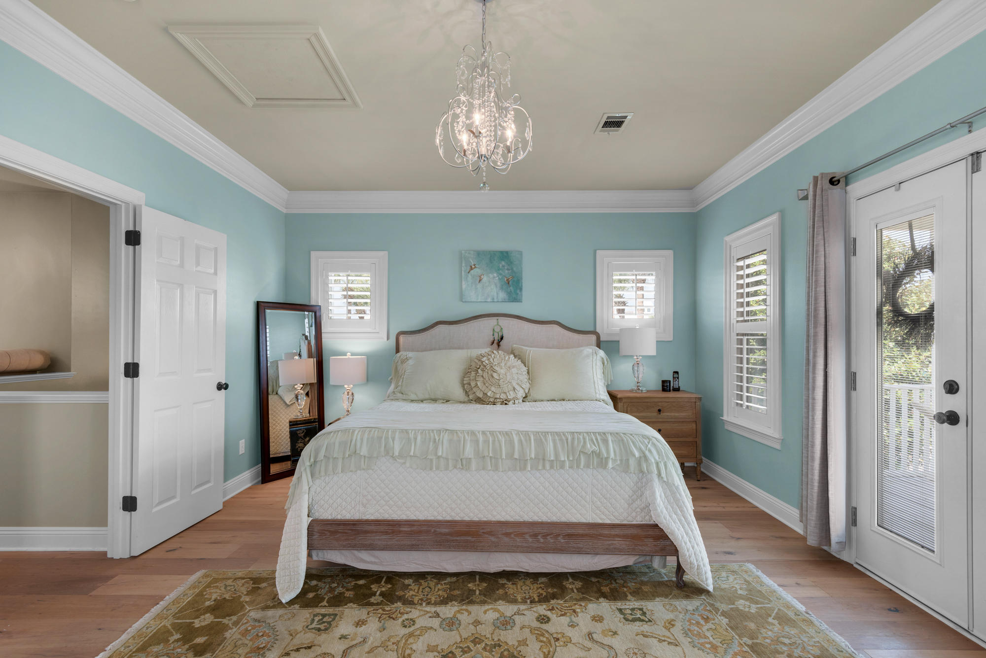 CRYSTAL SHORES - Residential