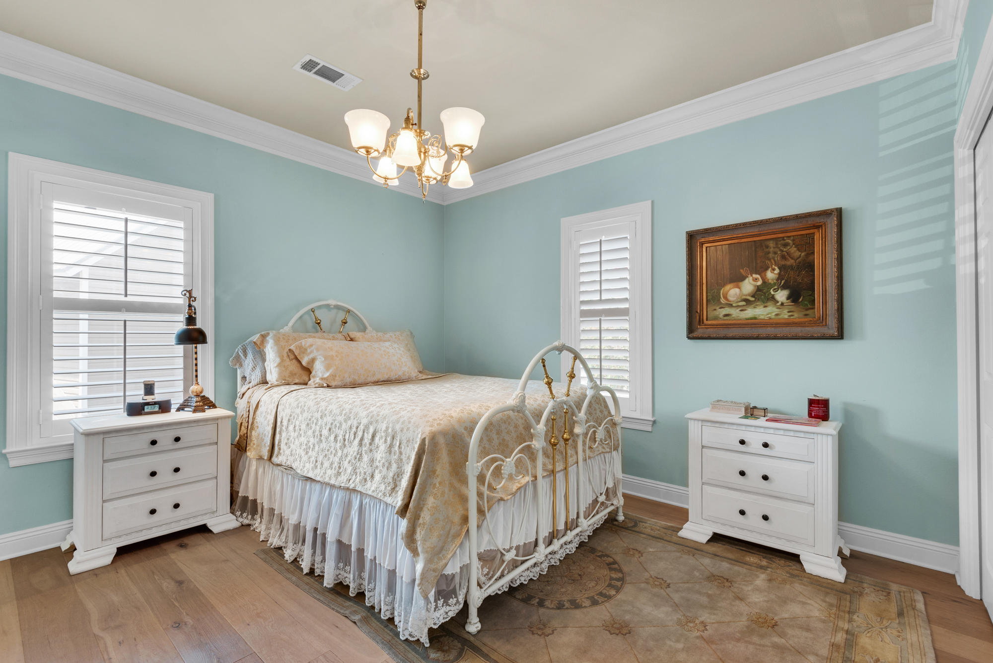 CRYSTAL SHORES - Residential