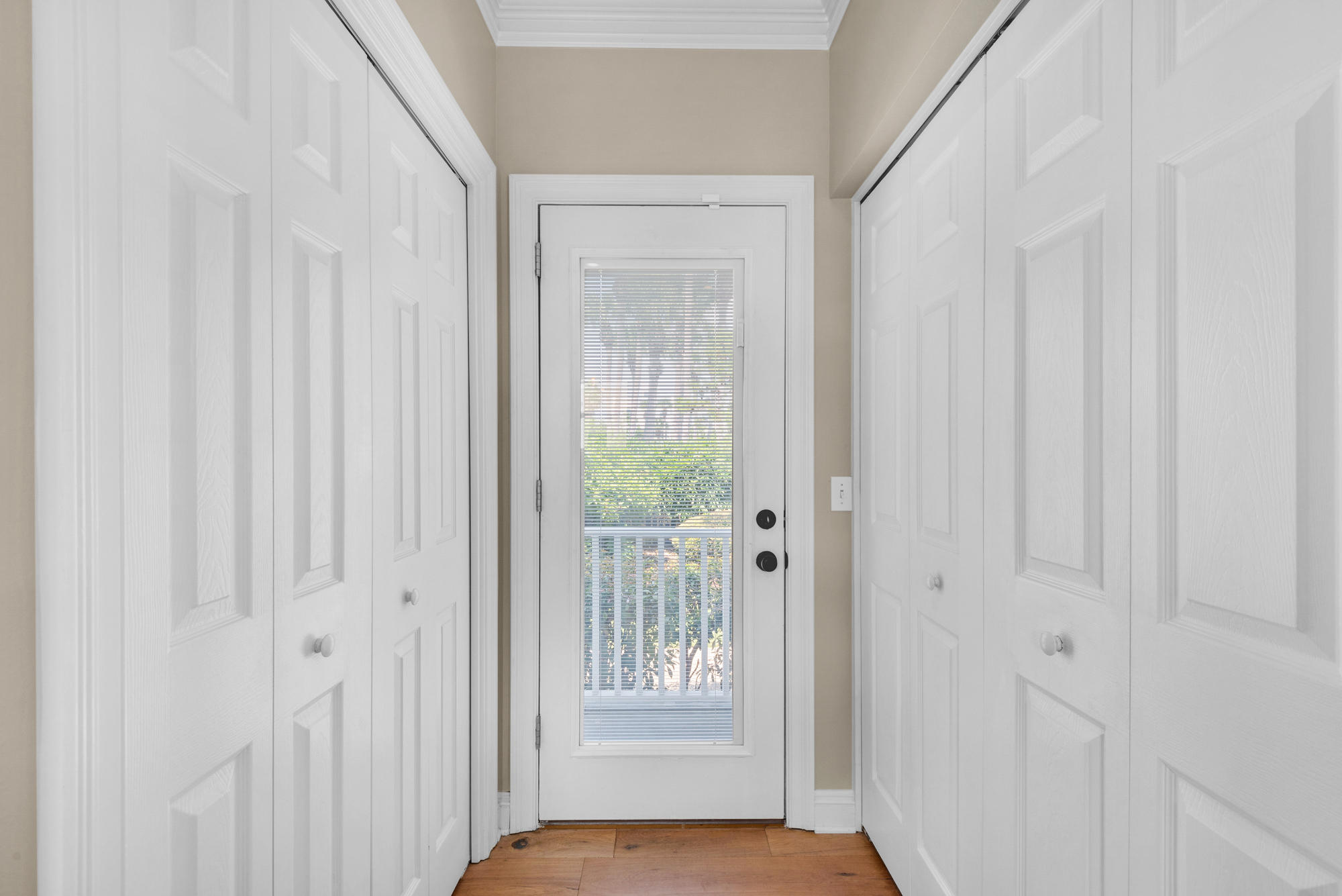 CRYSTAL SHORES - Residential