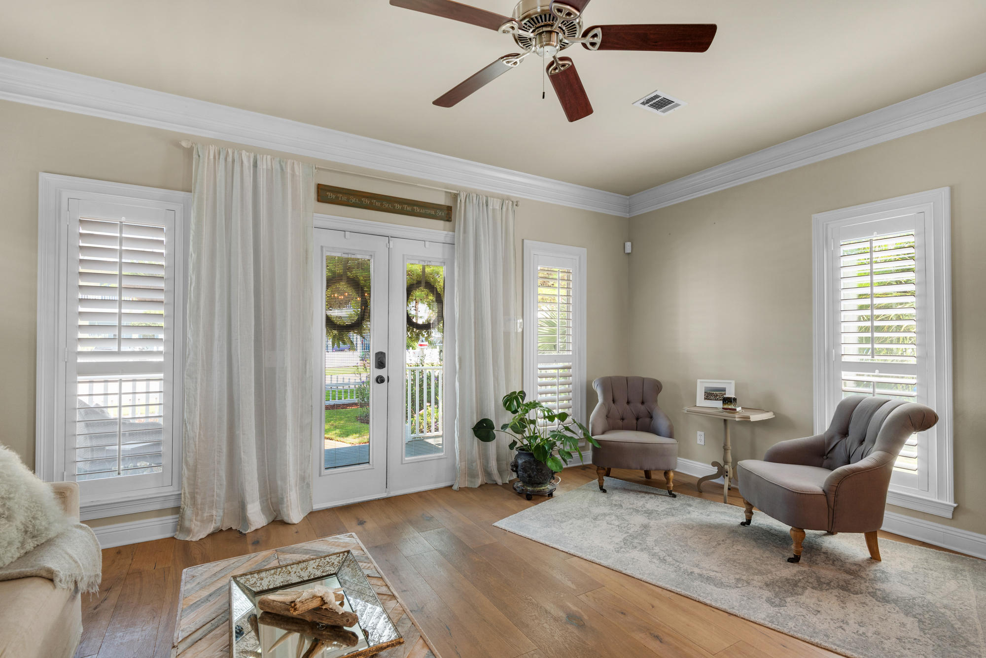 CRYSTAL SHORES - Residential