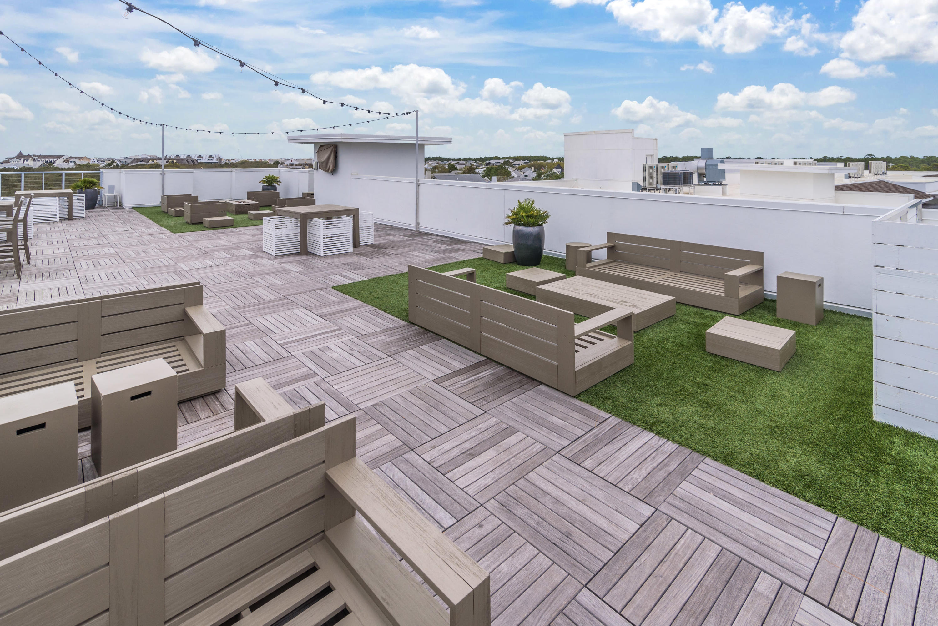 THE POINTE - Residential