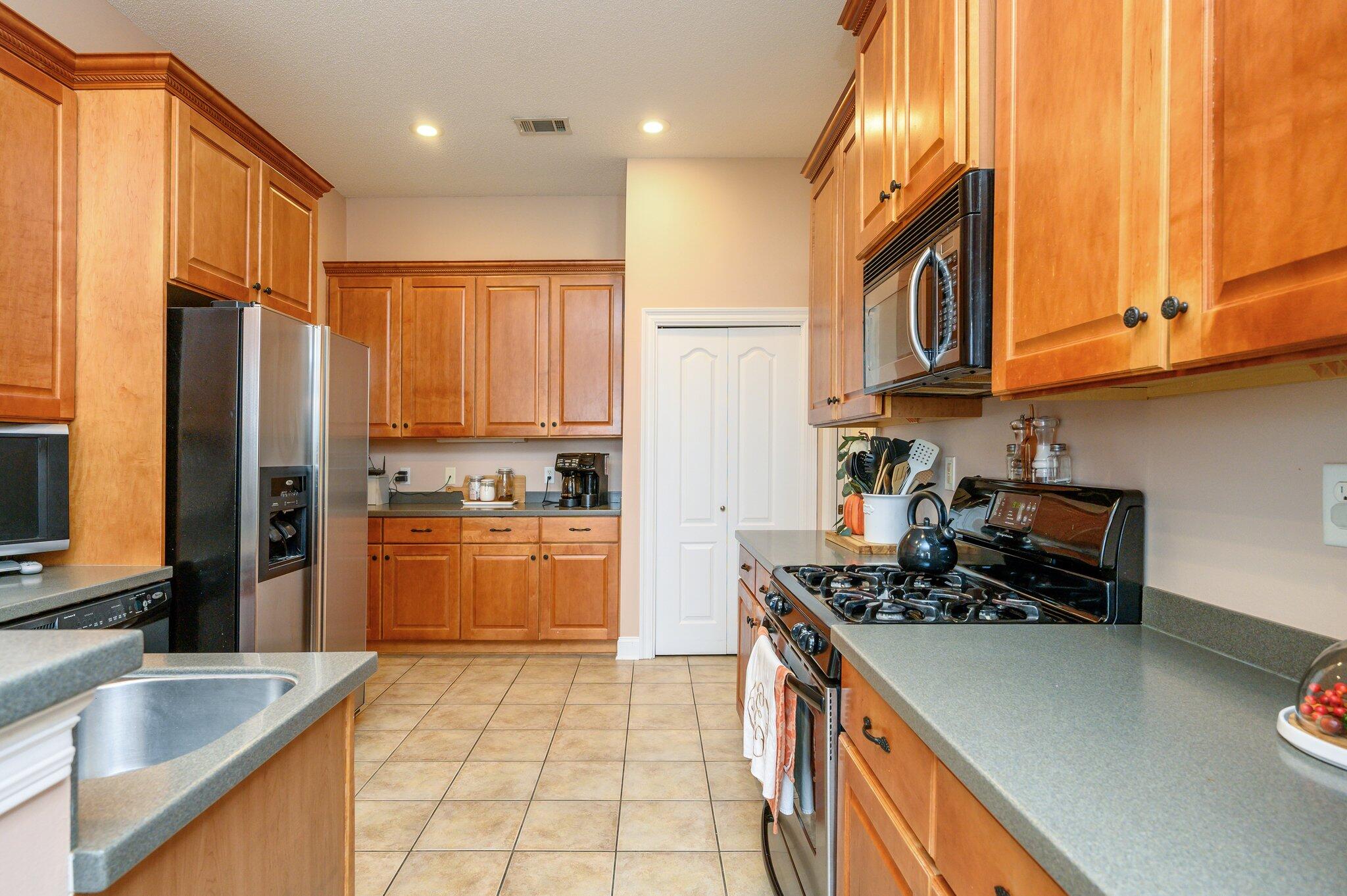 SHOAL LANDING EAST - Residential