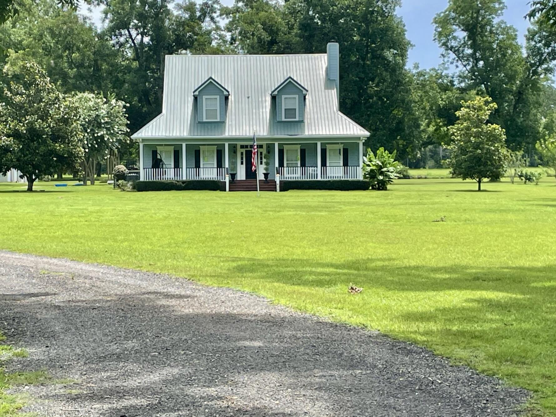 NO RECORDED SUBDIVISION - Residential