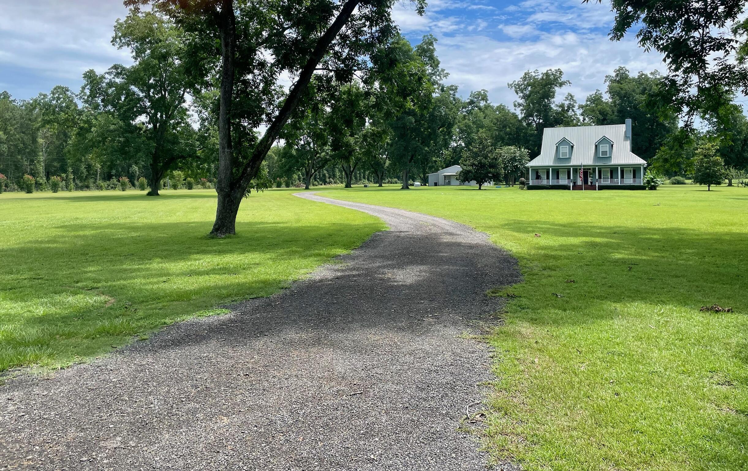 NO RECORDED SUBDIVISION - Residential