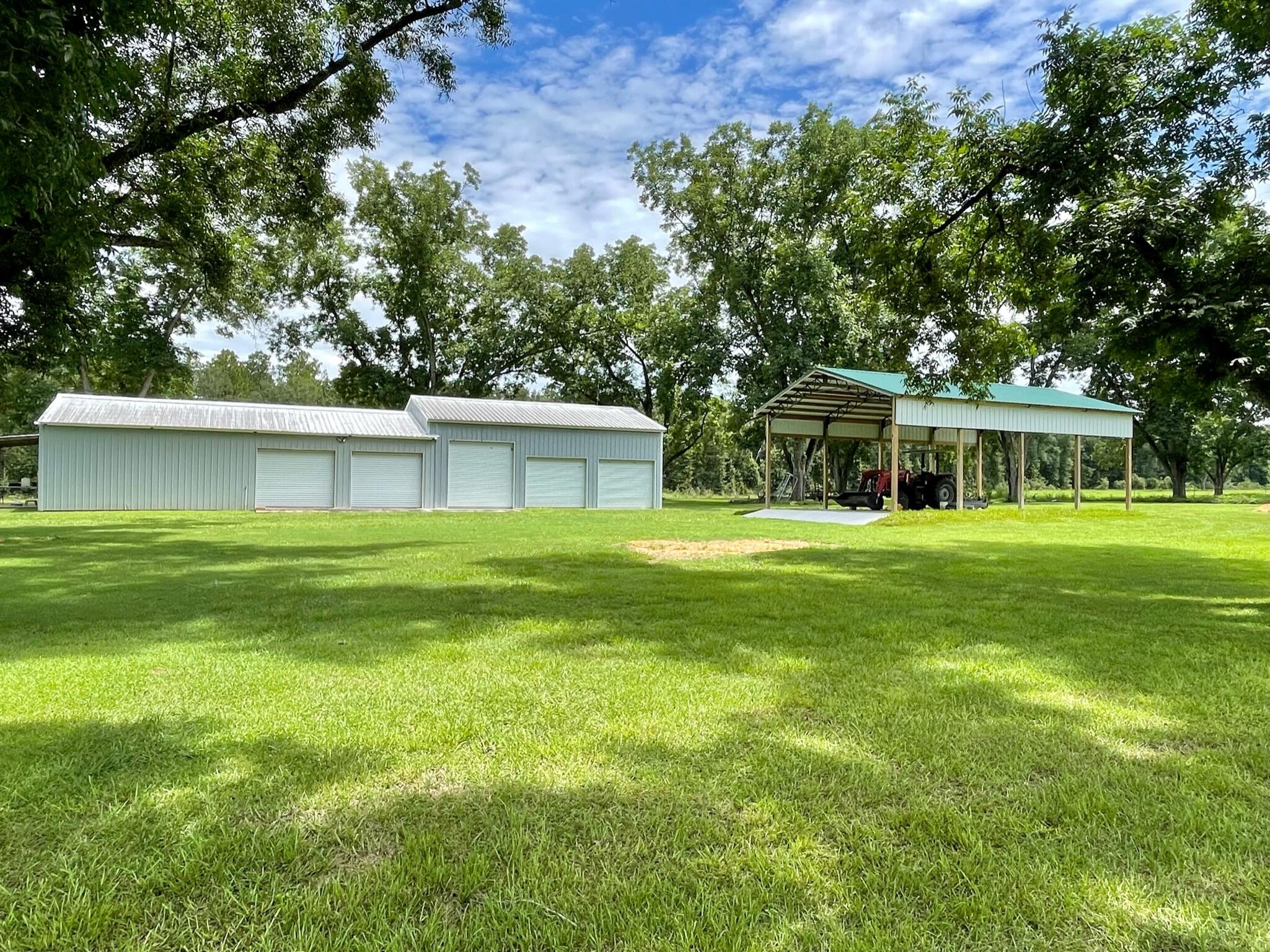 NO RECORDED SUBDIVISION - Residential