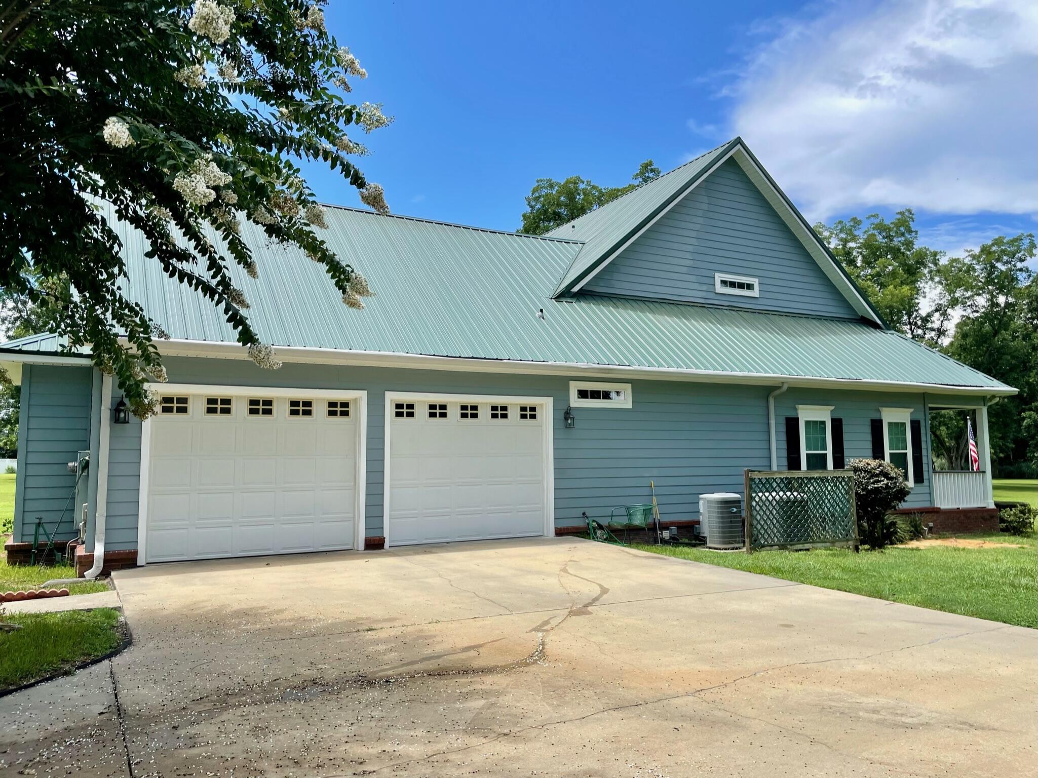 NO RECORDED SUBDIVISION - Residential